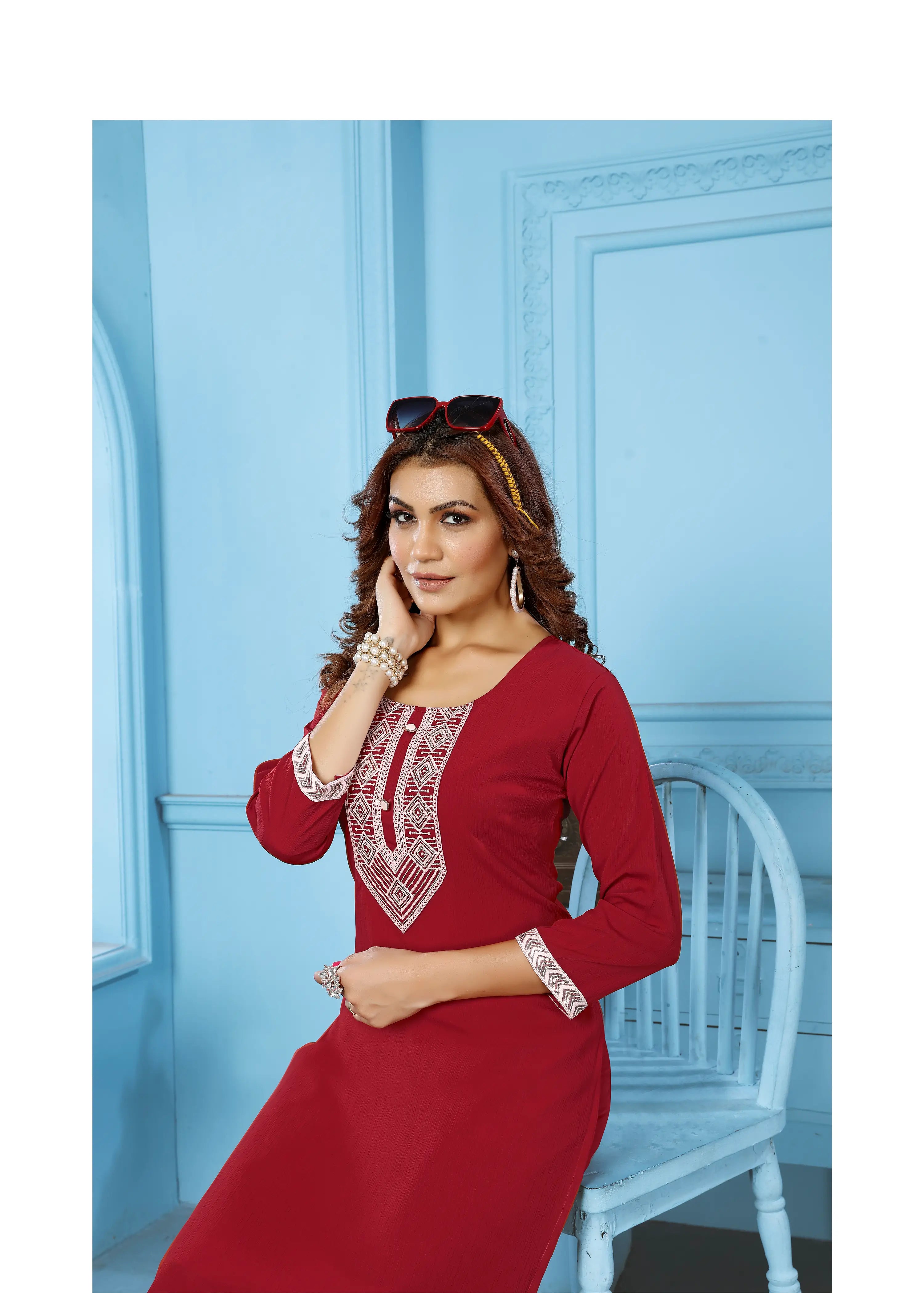 Red Kurta Set With Embroidery Work - qivii