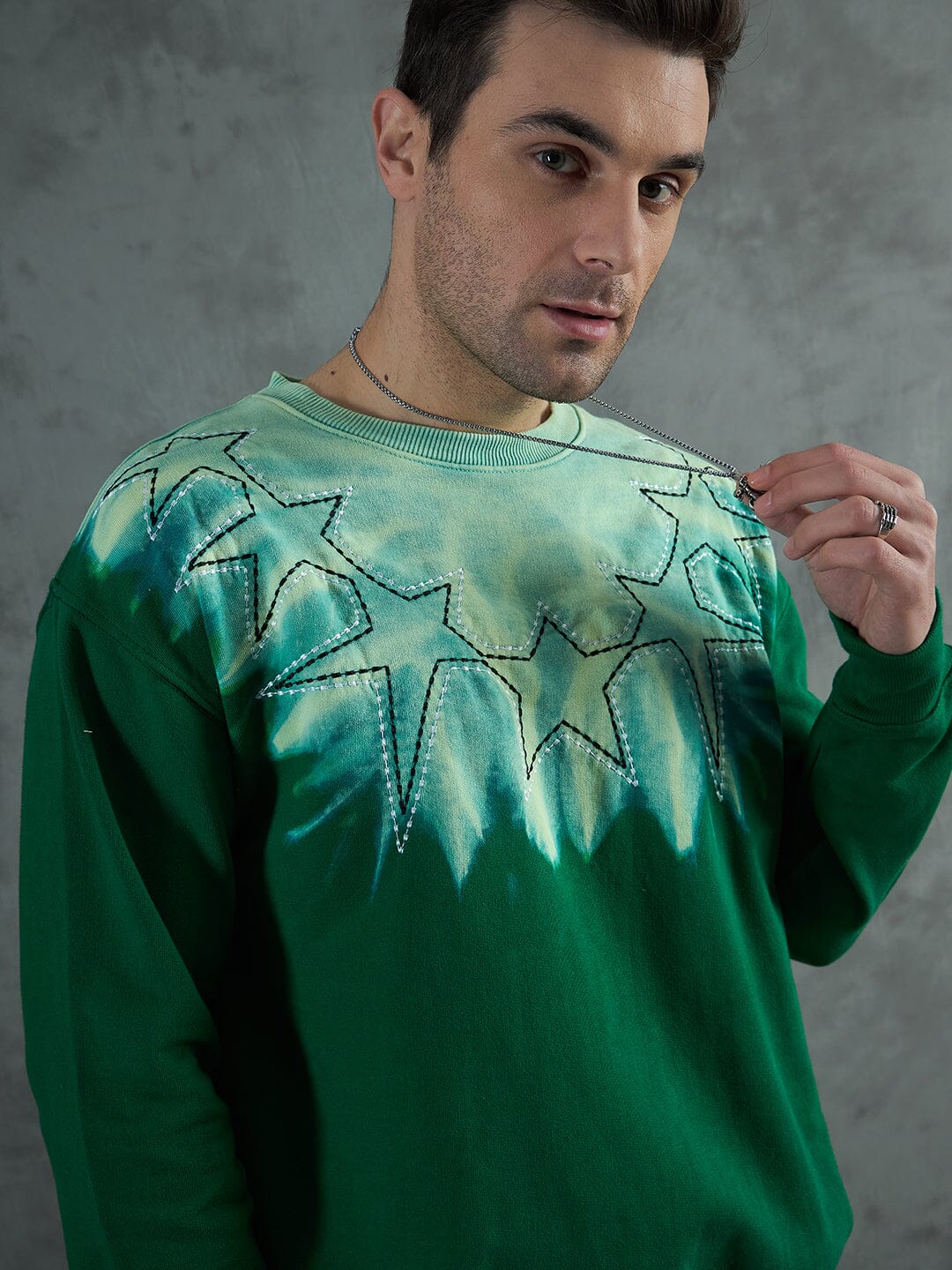 Green Star Embroidery Ombre Sweatshirt