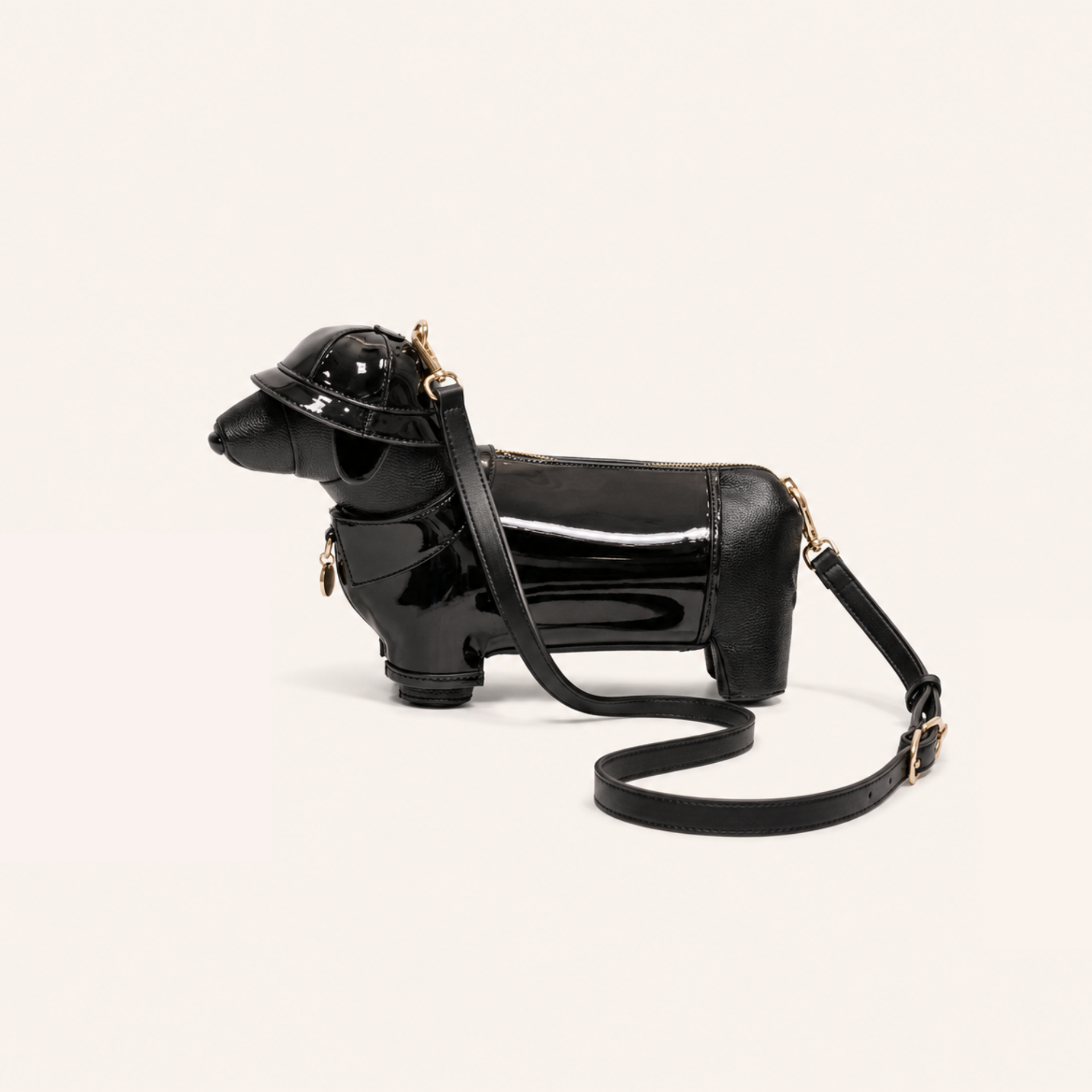 Dachshund Safari Bag in Vegan Leather - By Qivii