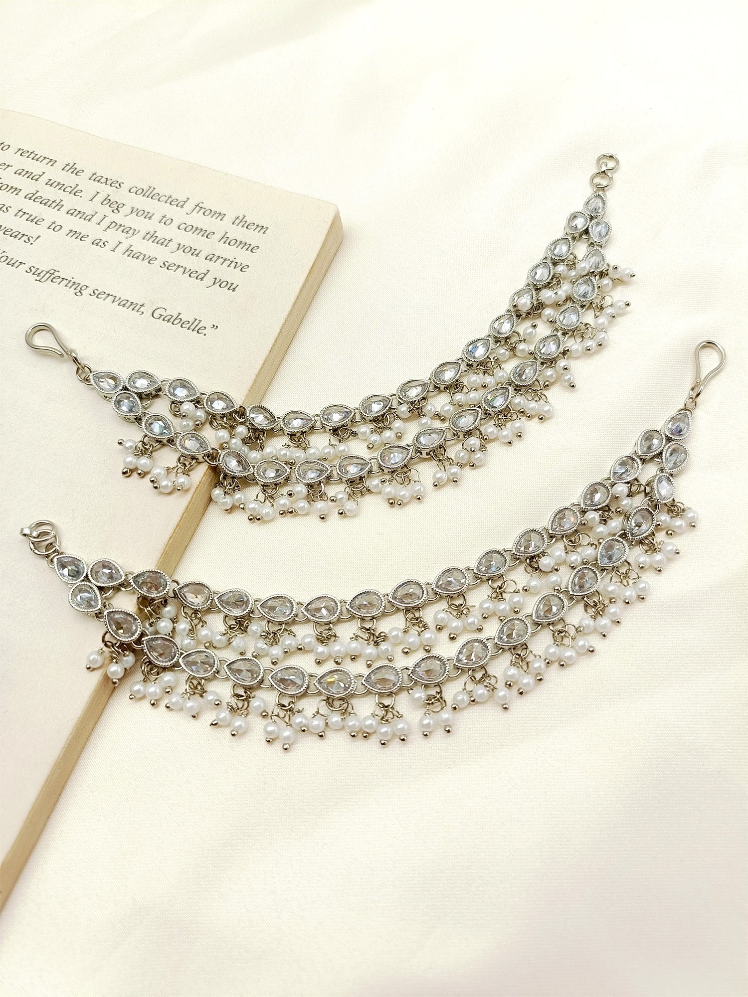 Rachita Traditional Ear Chain - qivii