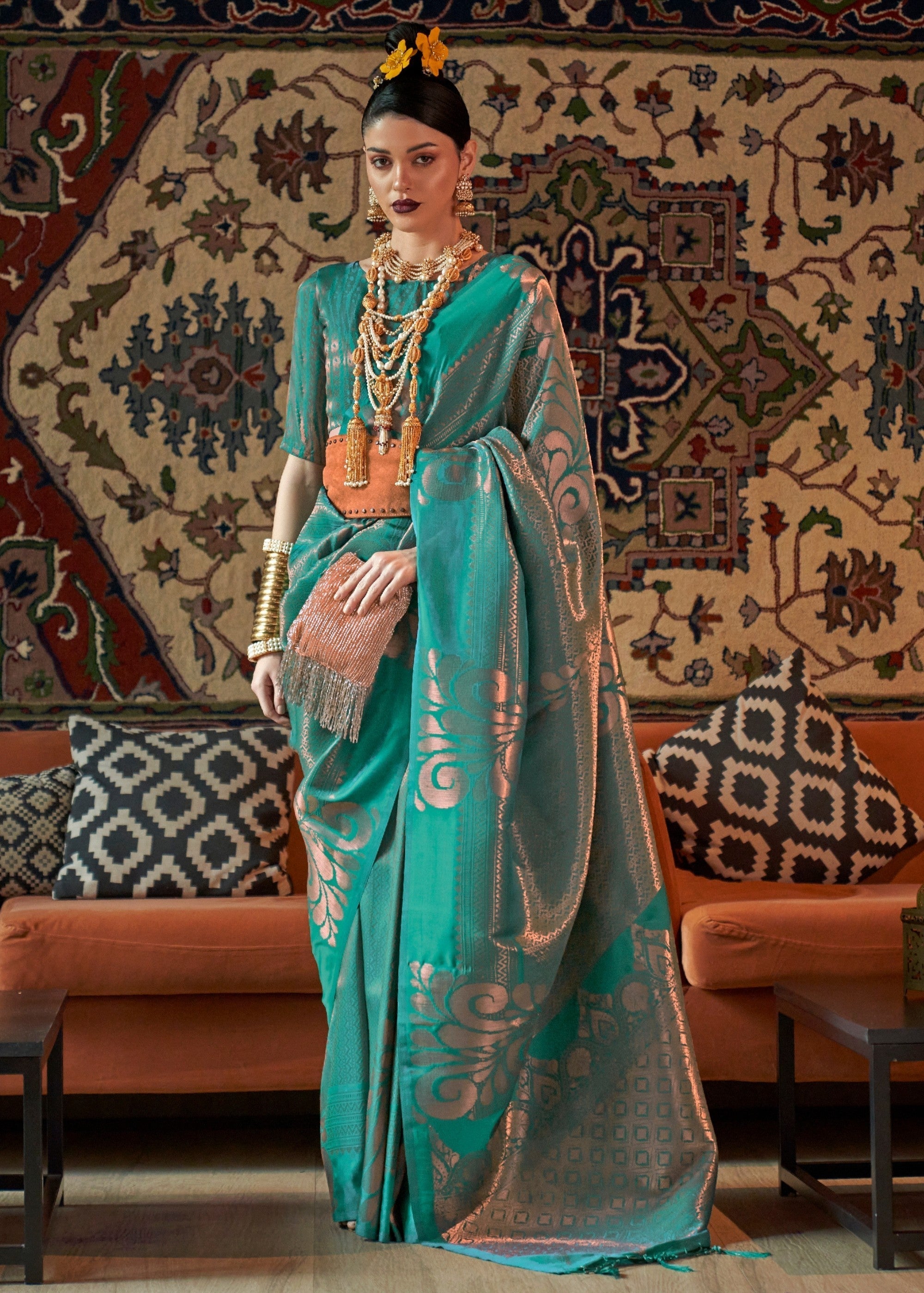 Turquoise Copper Zari Handloom Weaving Saree - qivii