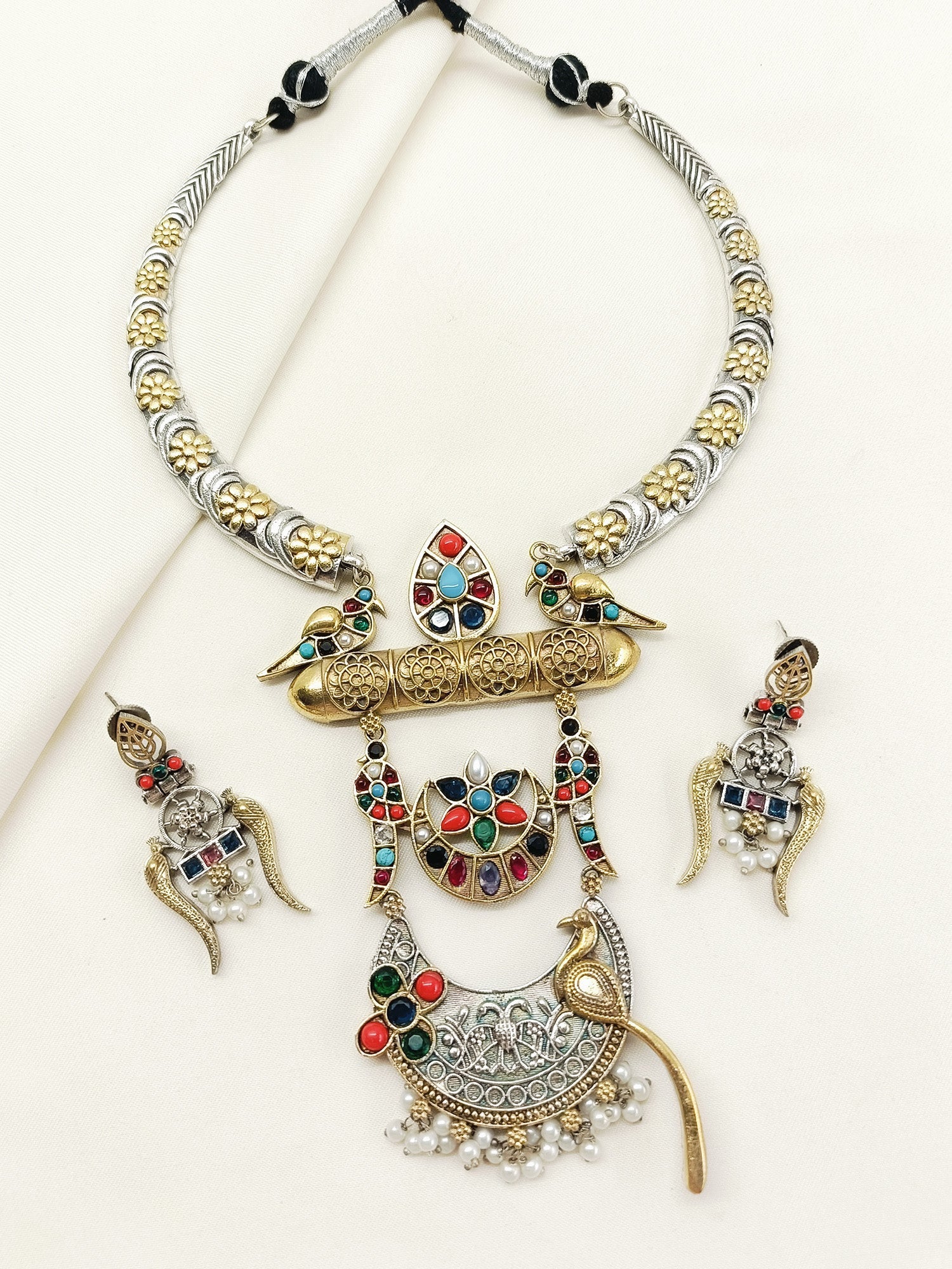 Yasogamya Multi Colour Oxidized Hasli Styled Necklace Set