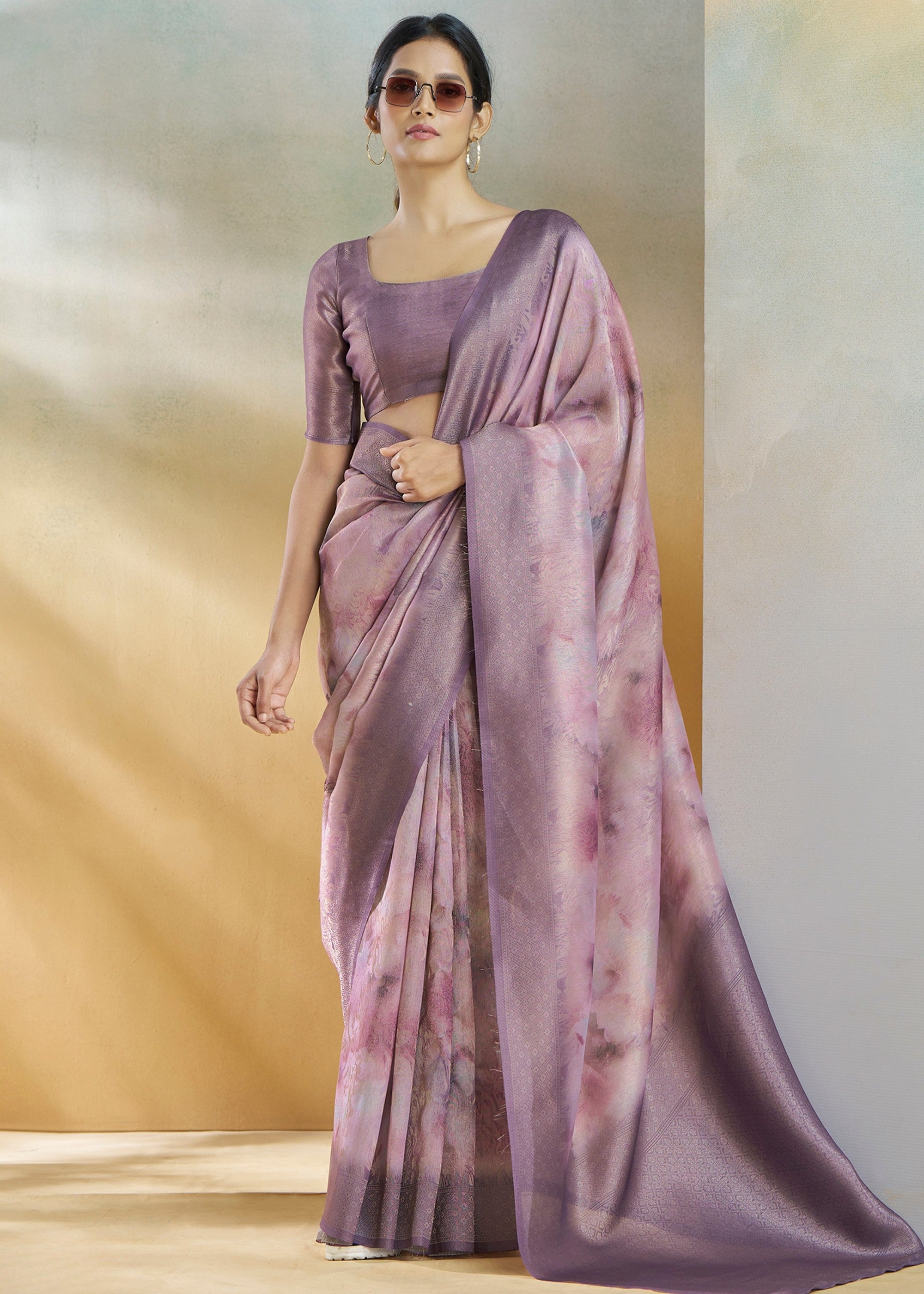 Royal Purple Handloom Weaving Silk Saree - qivii