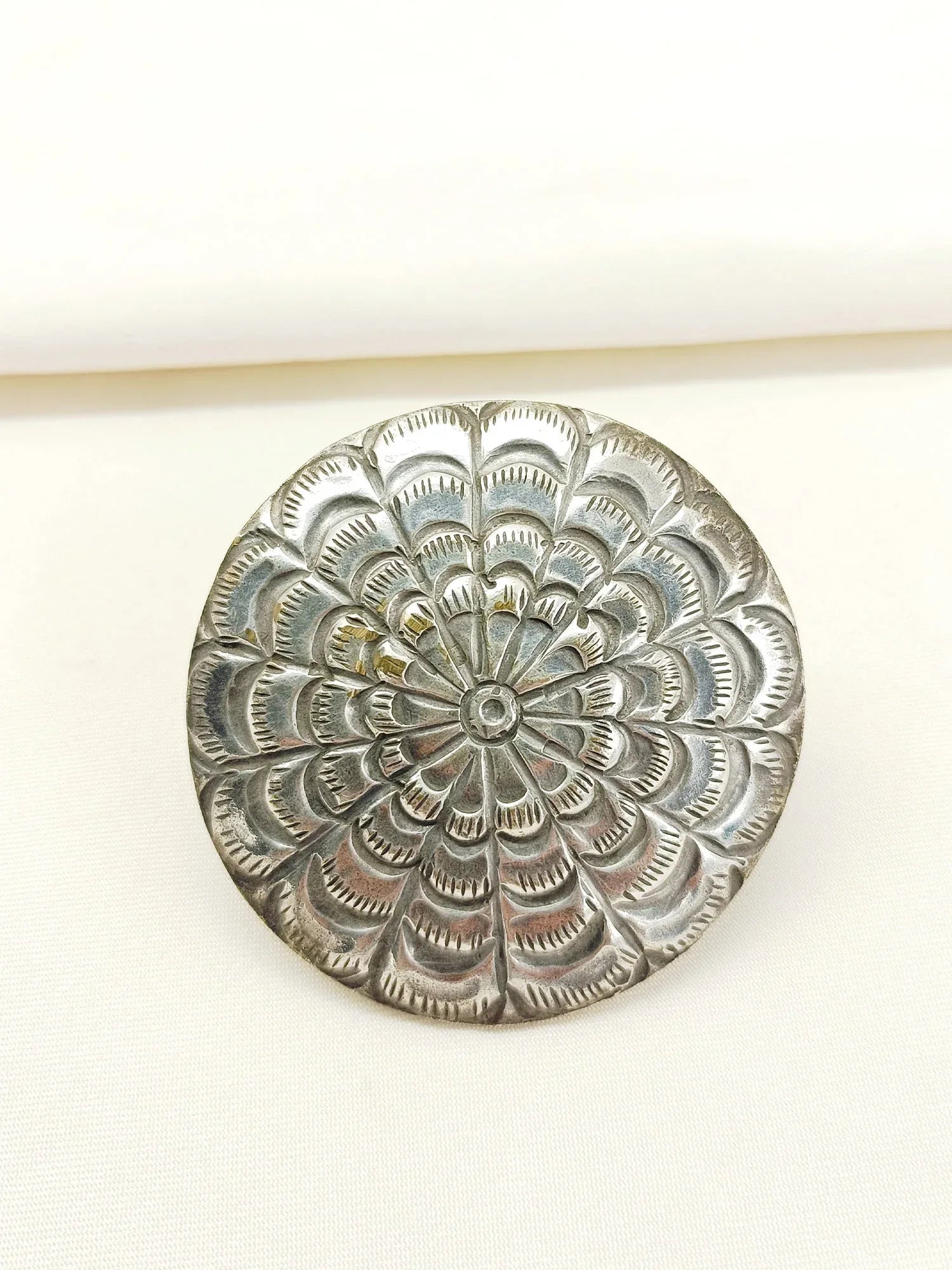 Gunika Plain Oxidized Finger Ring