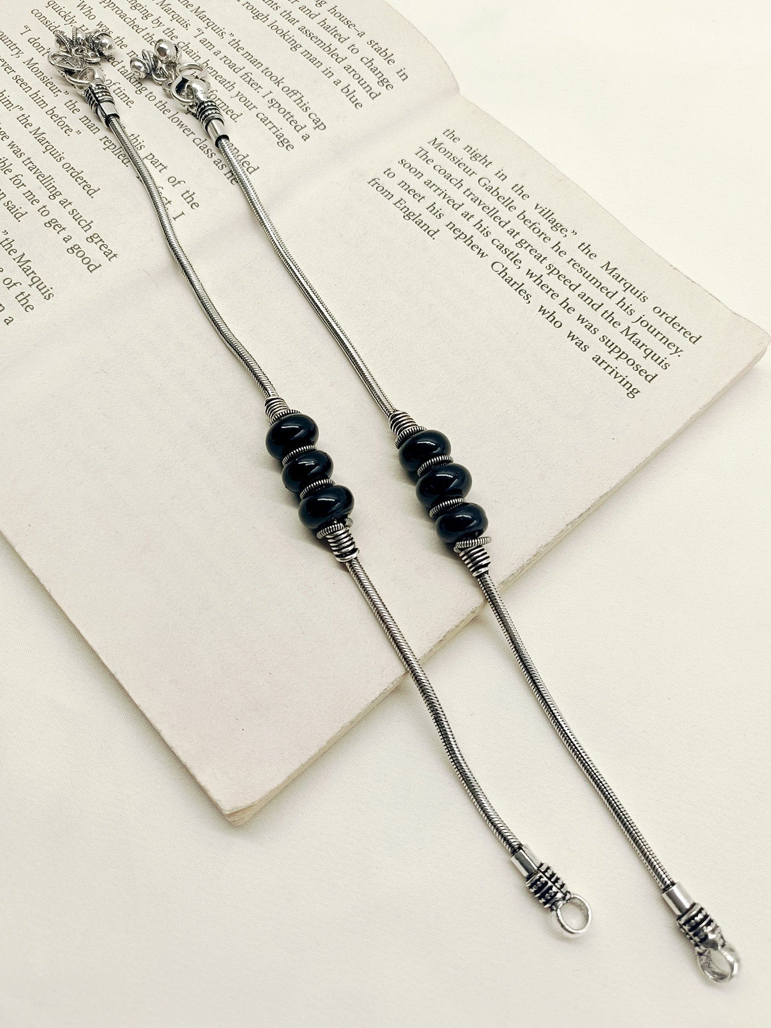 Zinathi Black Oxidized Silver Anklet - qivii