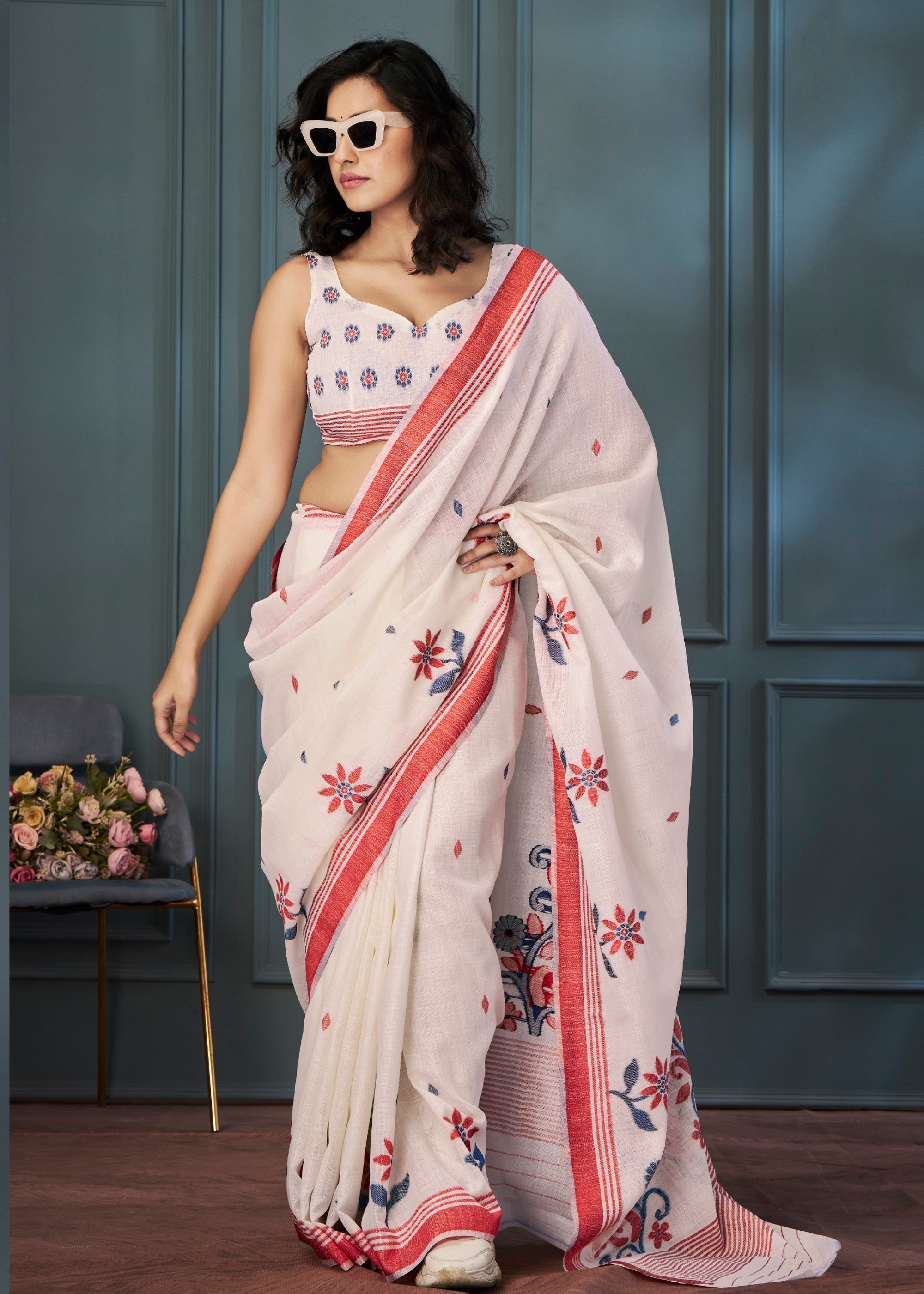 Pearl White Handloom Linen Silk Saree with Beautiful Weaving - qivii