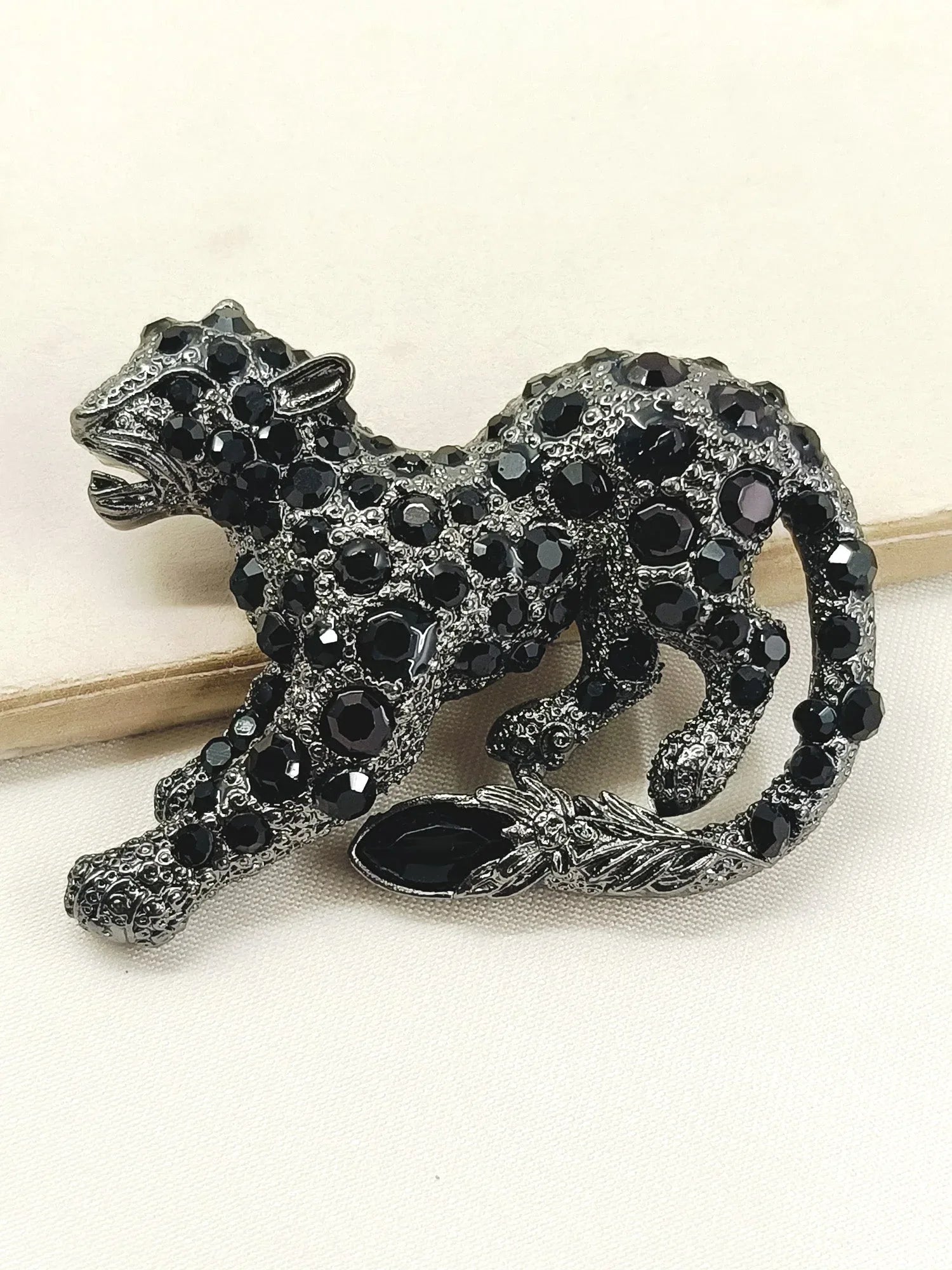 Rudransh Black Leopard Men's Brooch