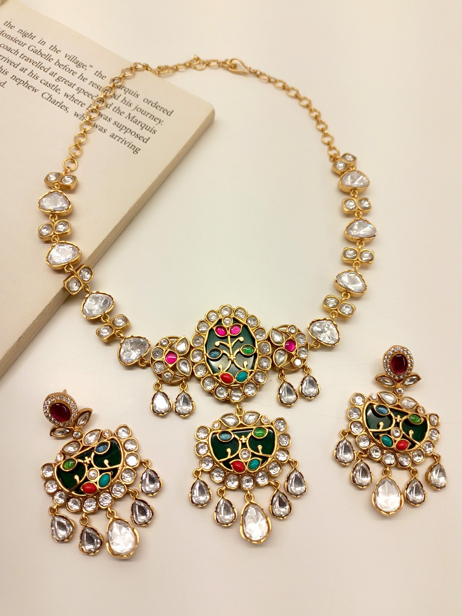 Yessa Multi Colour Boutique Choker Set - qivii