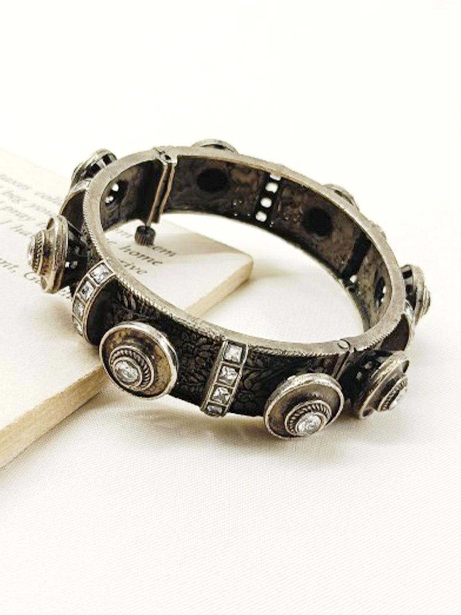 Darshi White Oxidized Kada