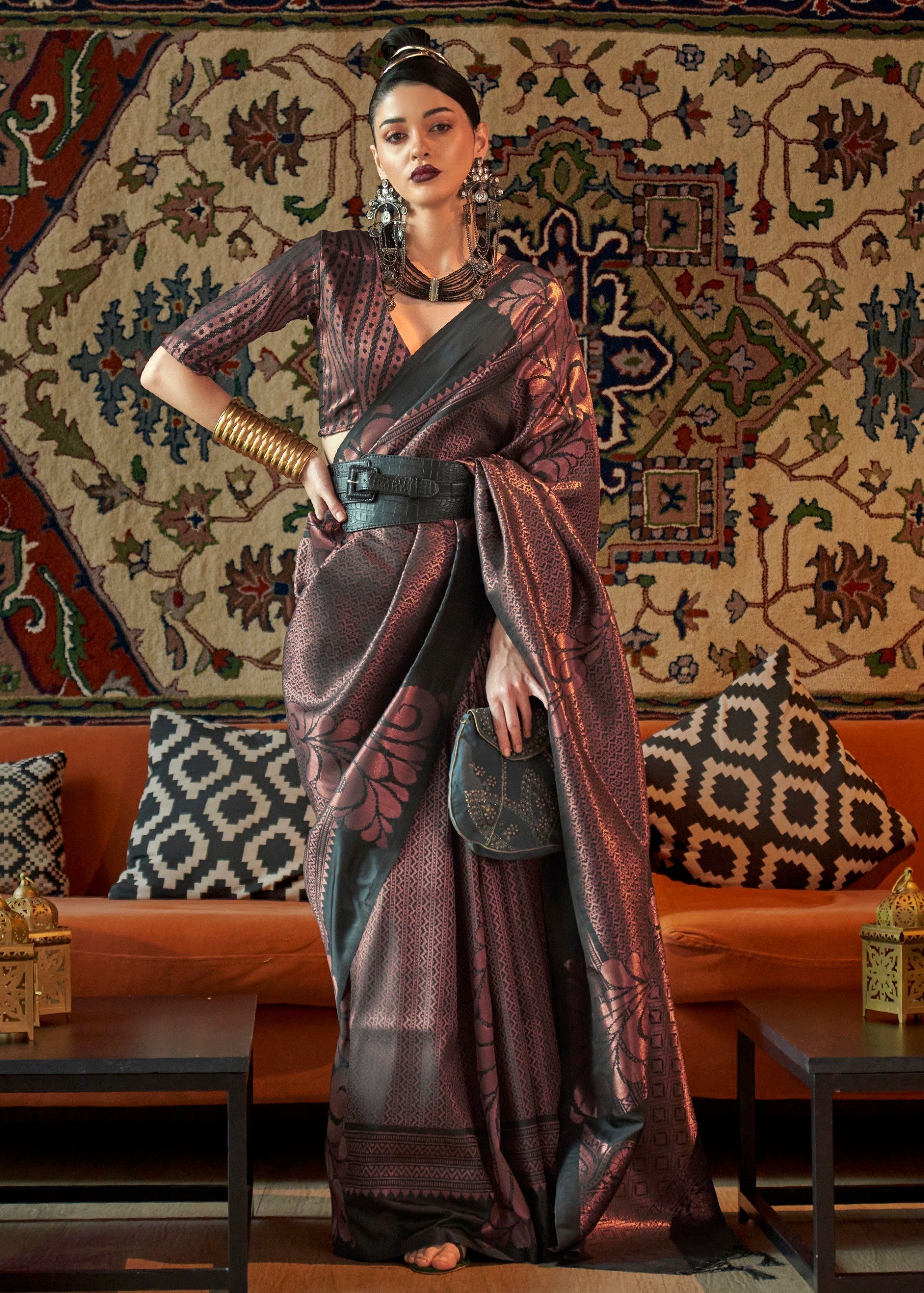 Charcoal Copper Zari Handloom Weaving Saree - qivii