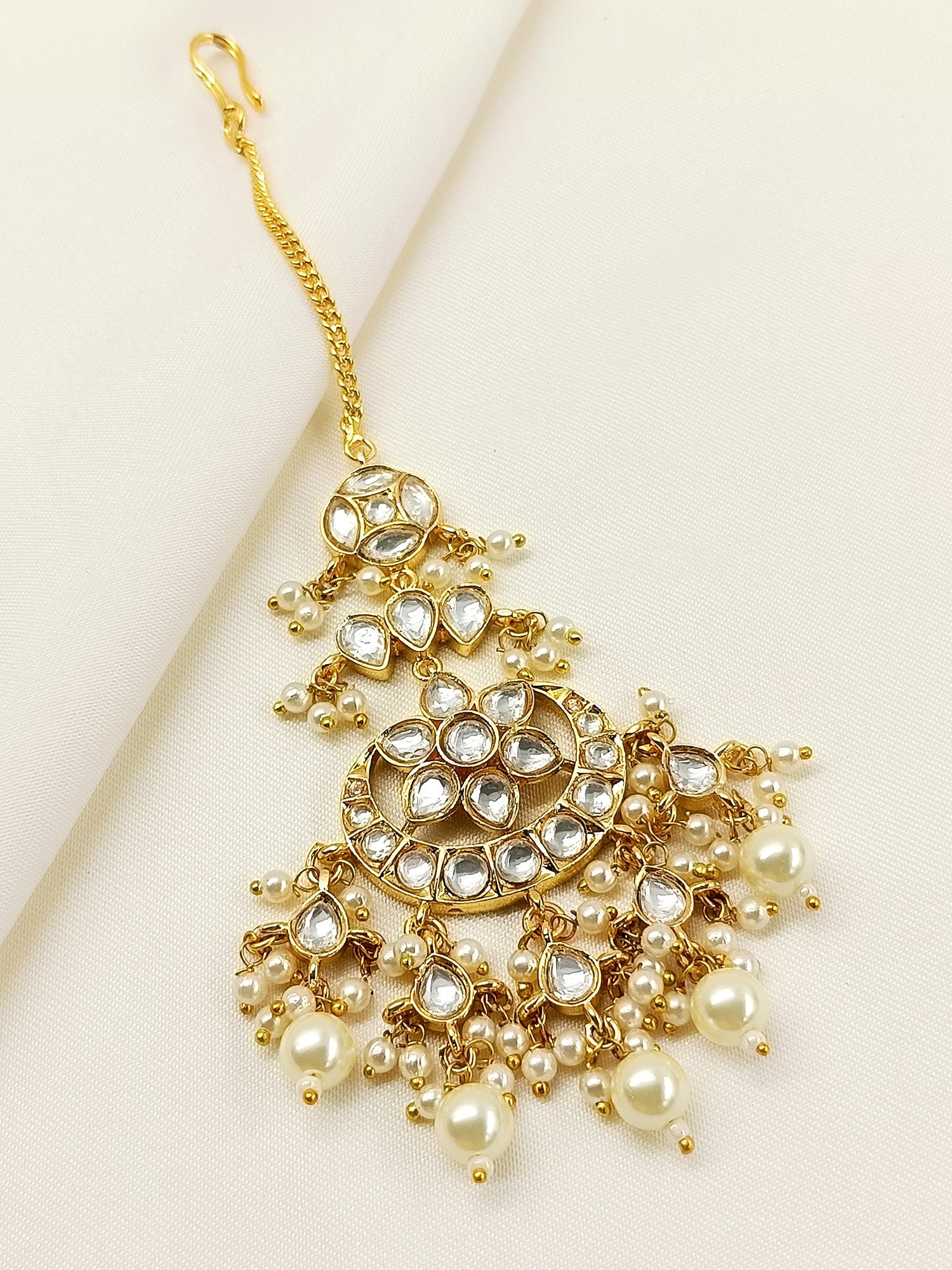 Aashta White Kundan Teeka