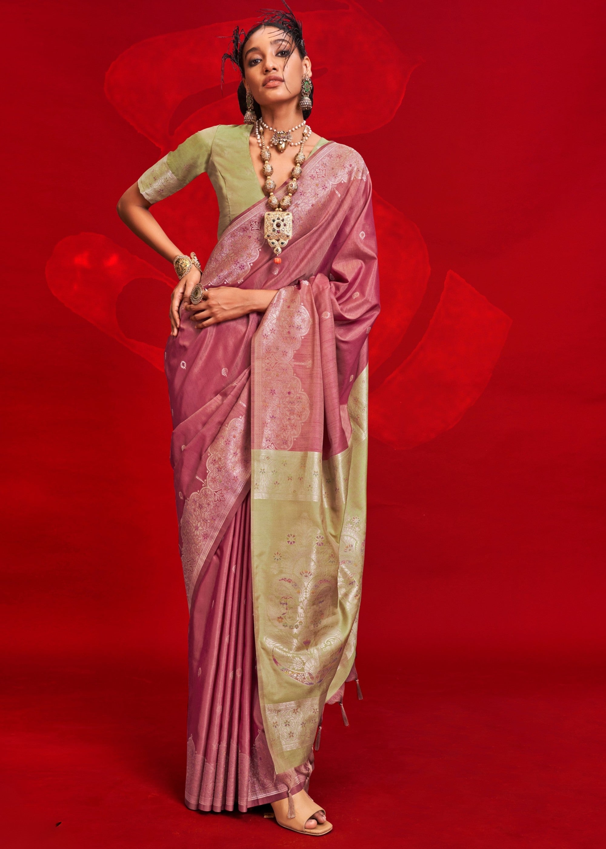 Dull Pink Tussar Silk Handloom Weaving Saree with Contrast Ikkat Pallu - qivii