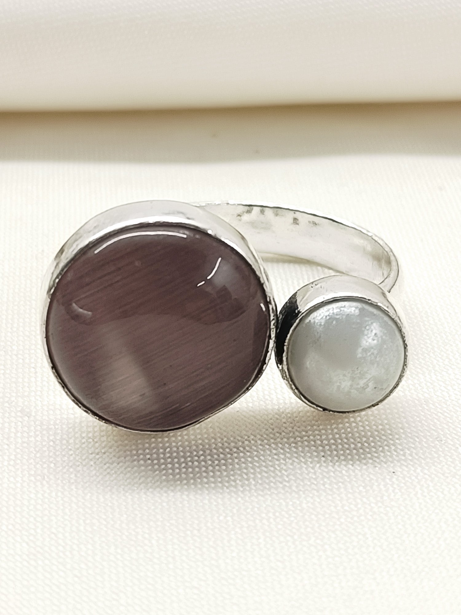 Naisha Wine Oxidized Finger Ring