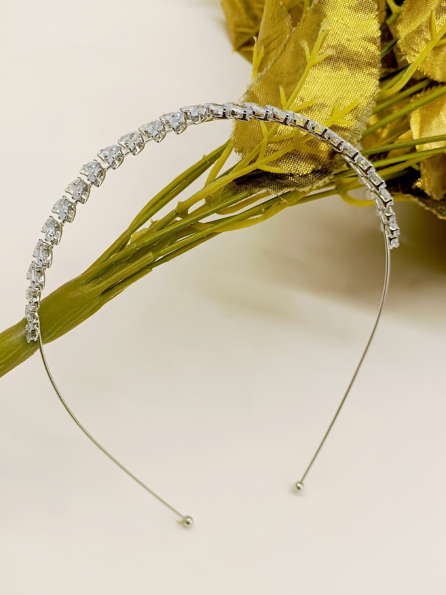 Devdarshini American Diamond Hair Band - qivii