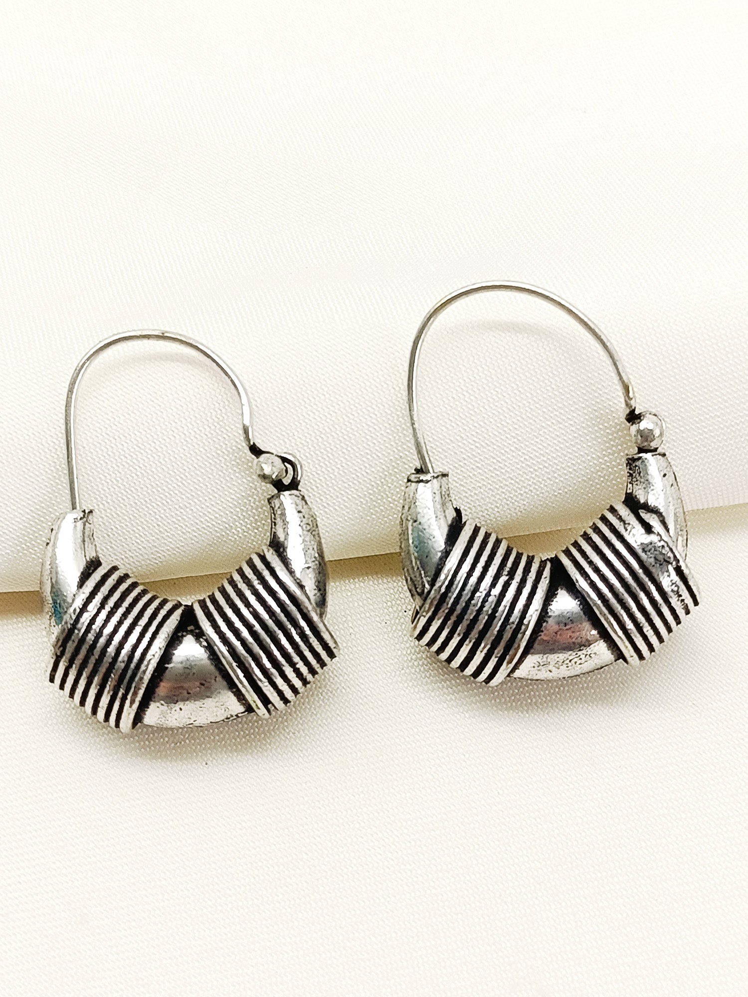 Panchita Plain Oxidized Earring