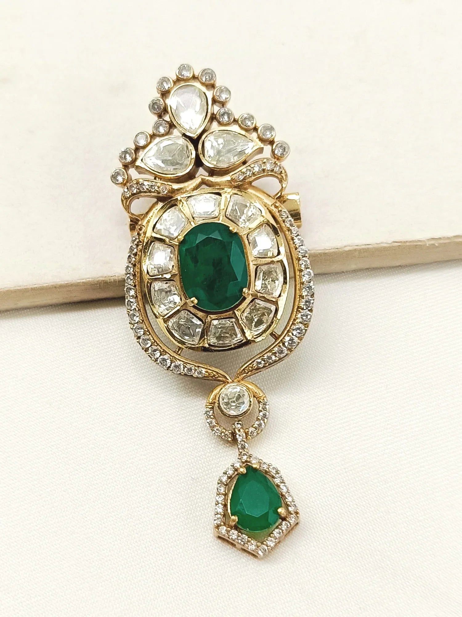 Zeeshan Green Men's Brooch