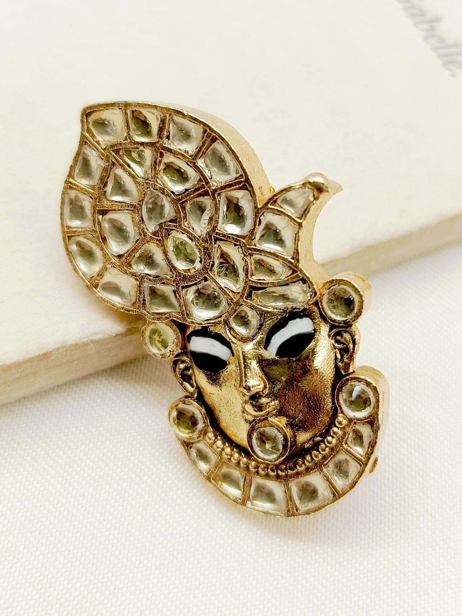 Rashmita White Shrinath Ji Brooch - qivii