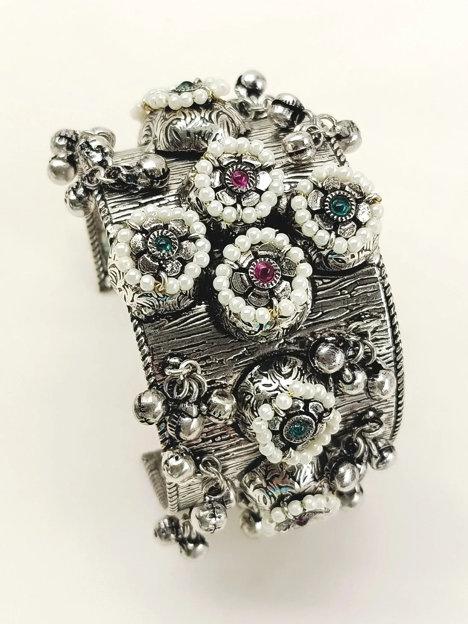 Vrndavanesvari R&G Oxidized Bracelet
