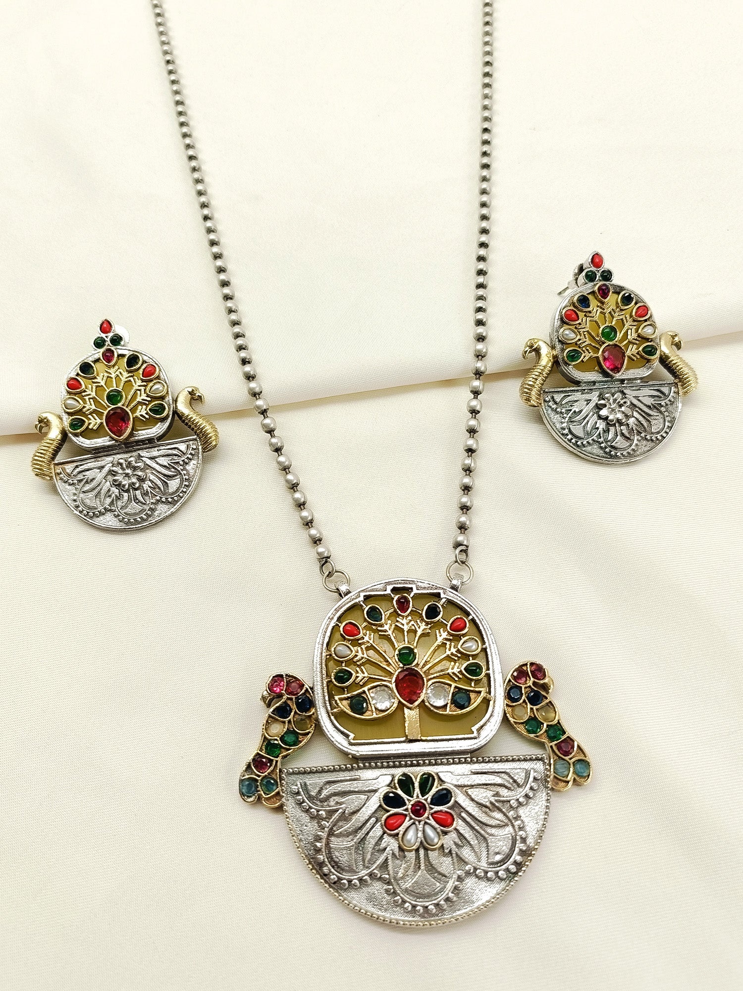 America Multi Colour Oxidized Pendant Set