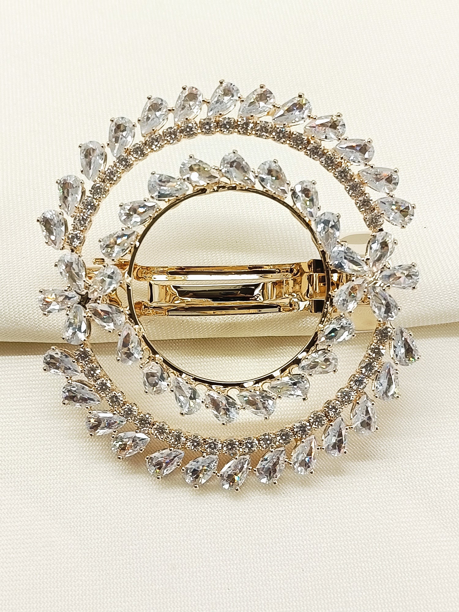 Darika Golden Hair Clip