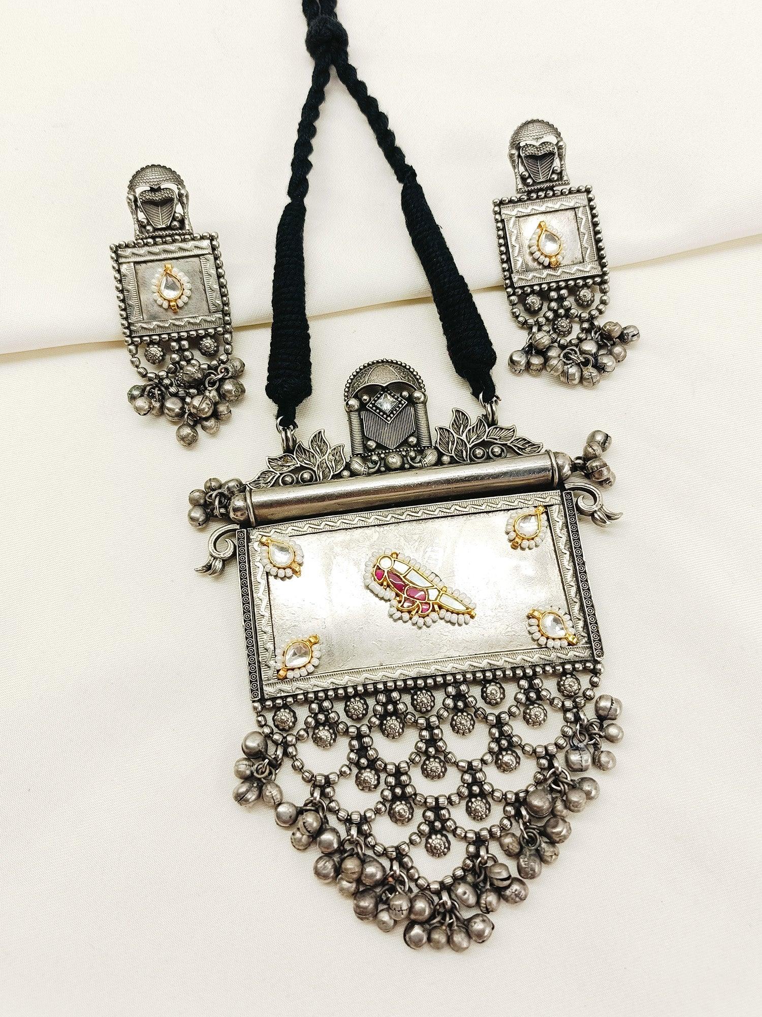 Joshita Red Oxidized Pendant Set