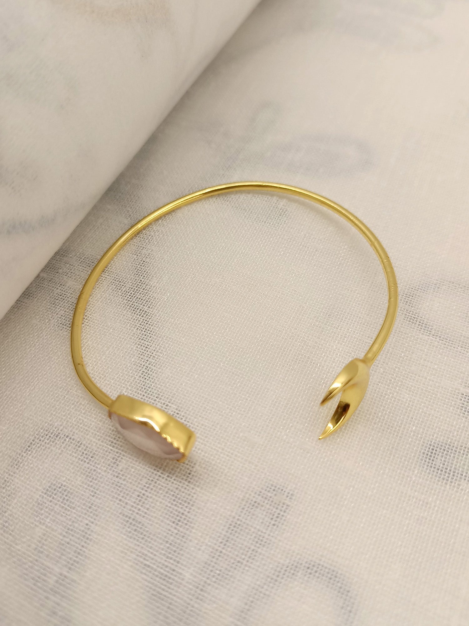 Aafiya Baby Pink Western Bracelet - qivii