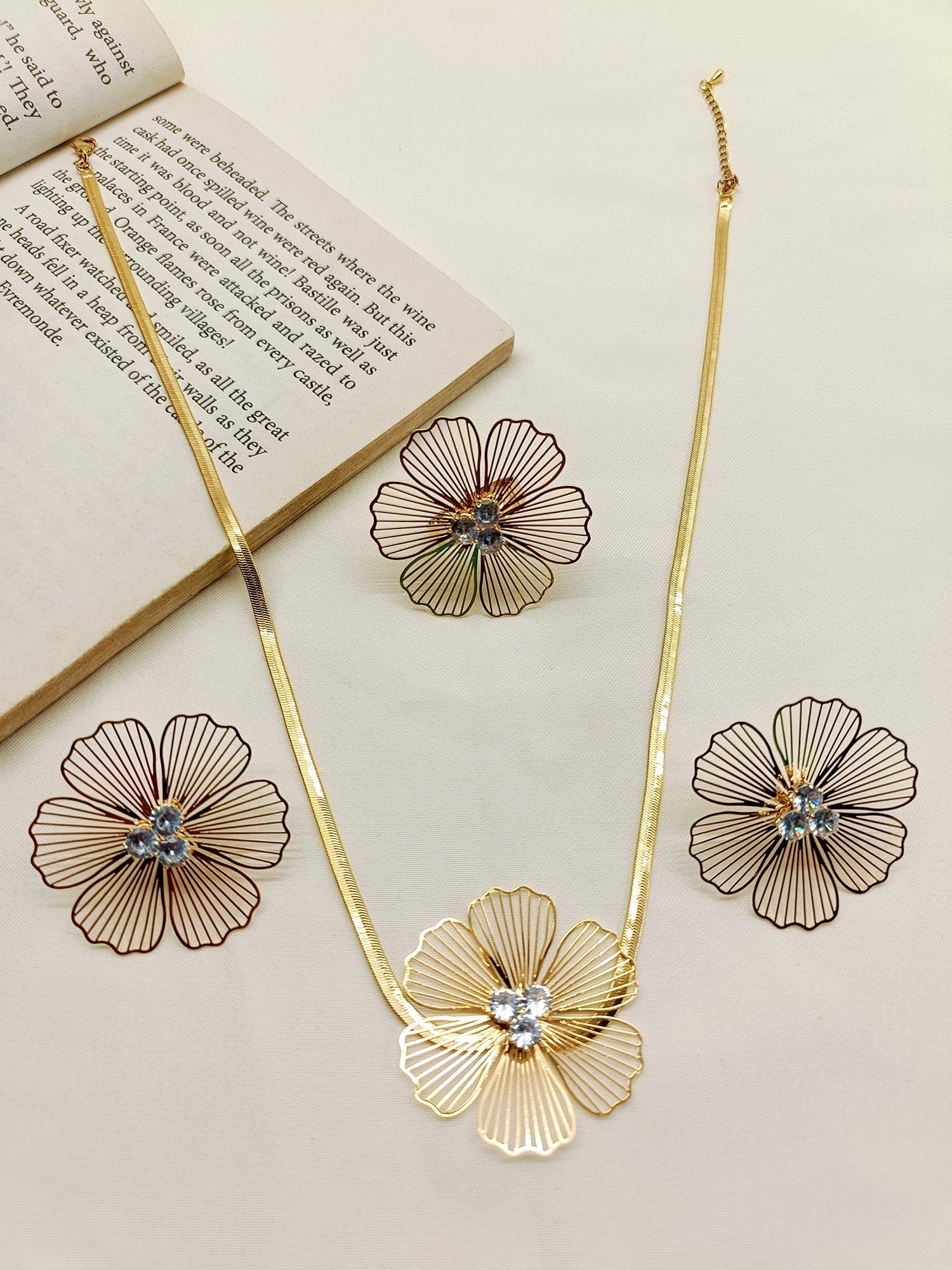 Jera White Western Necklace Set - qivii