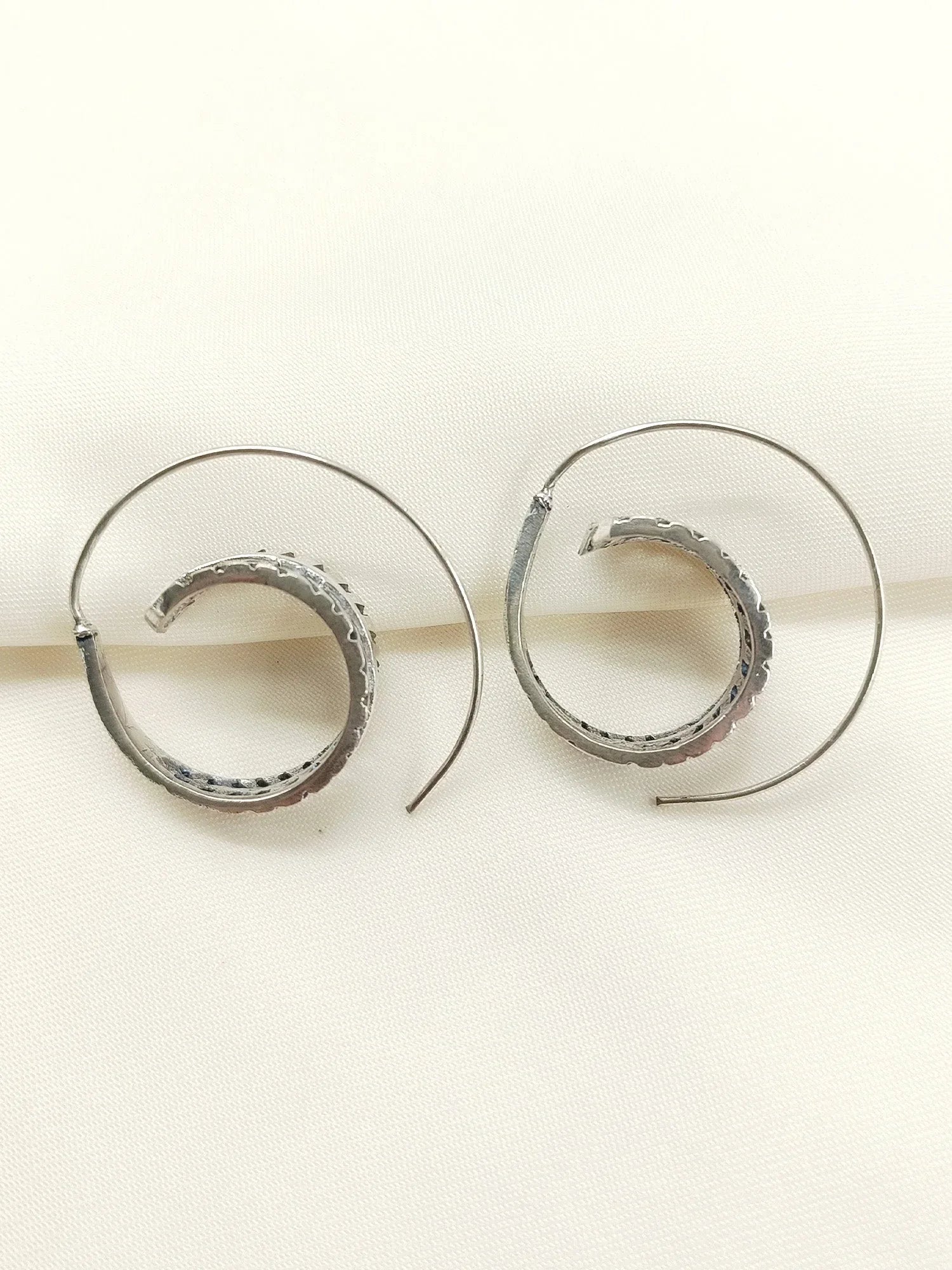 Ishnoor Silver Western Earrings