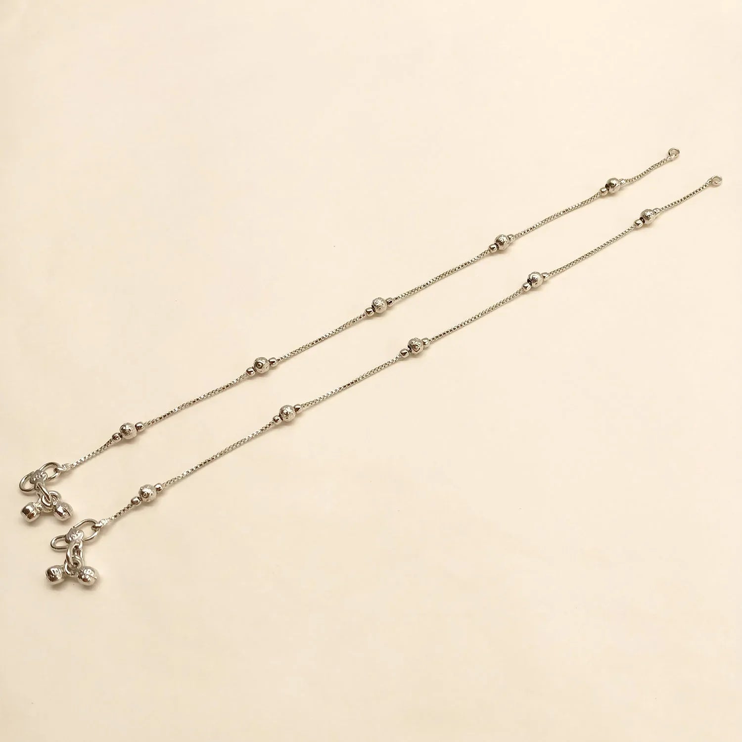 Urfi Silver Plated Delicate Payal/Anklet