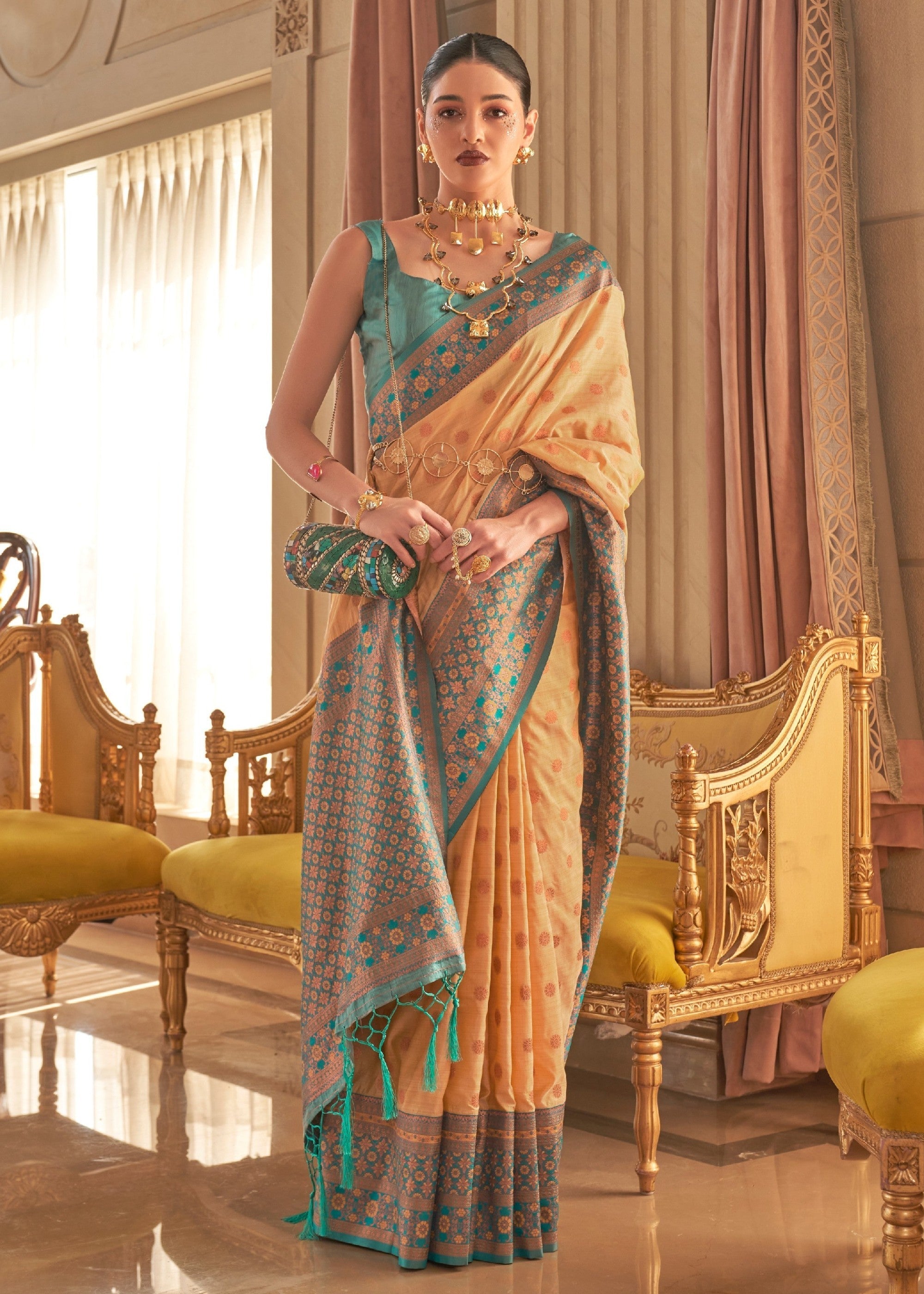 Canary Yellow Bamboo Copper Zari Handloom Weaving Saree - qivii