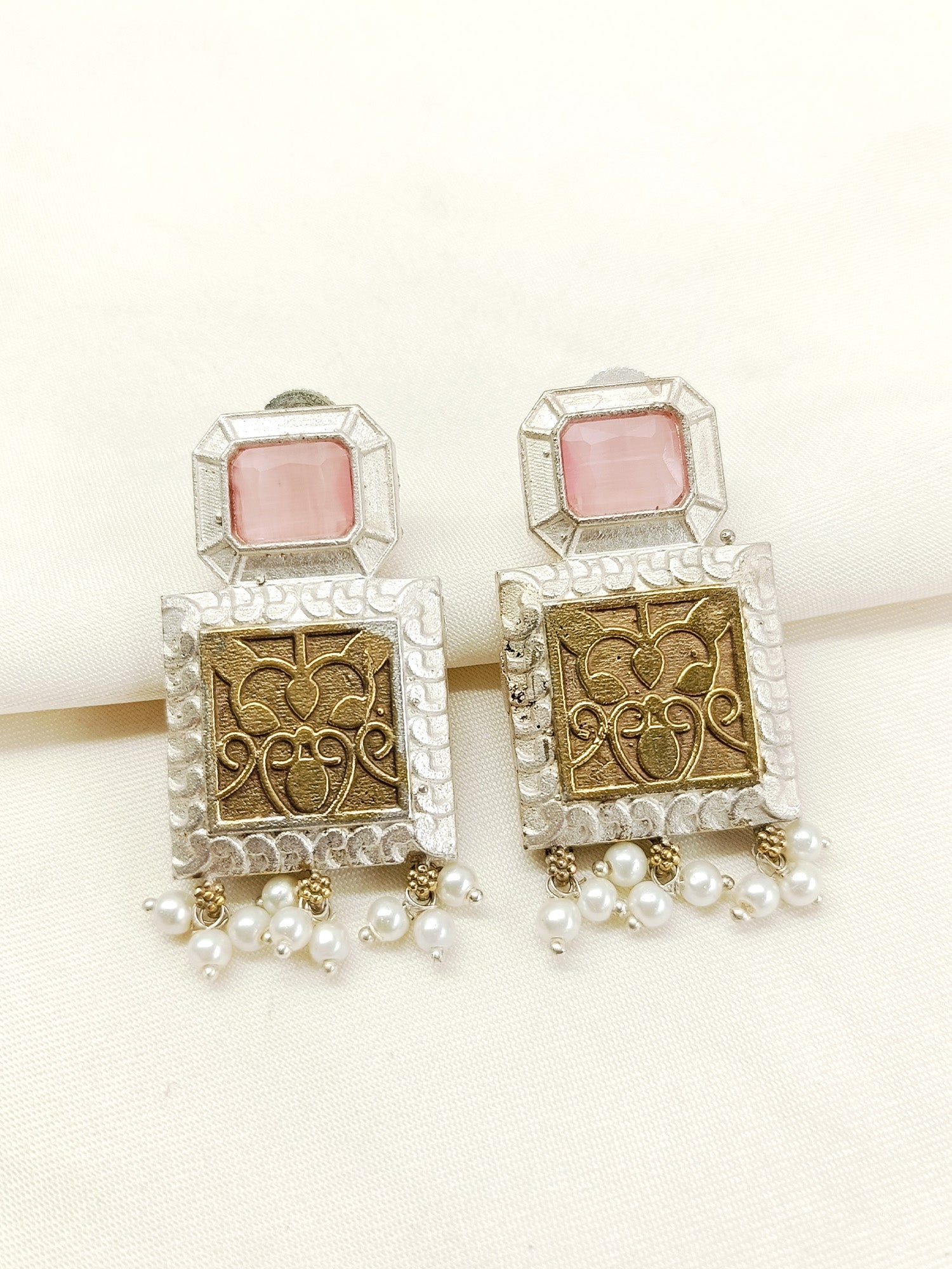 Inaaya Baby Pink Oxidized Earring