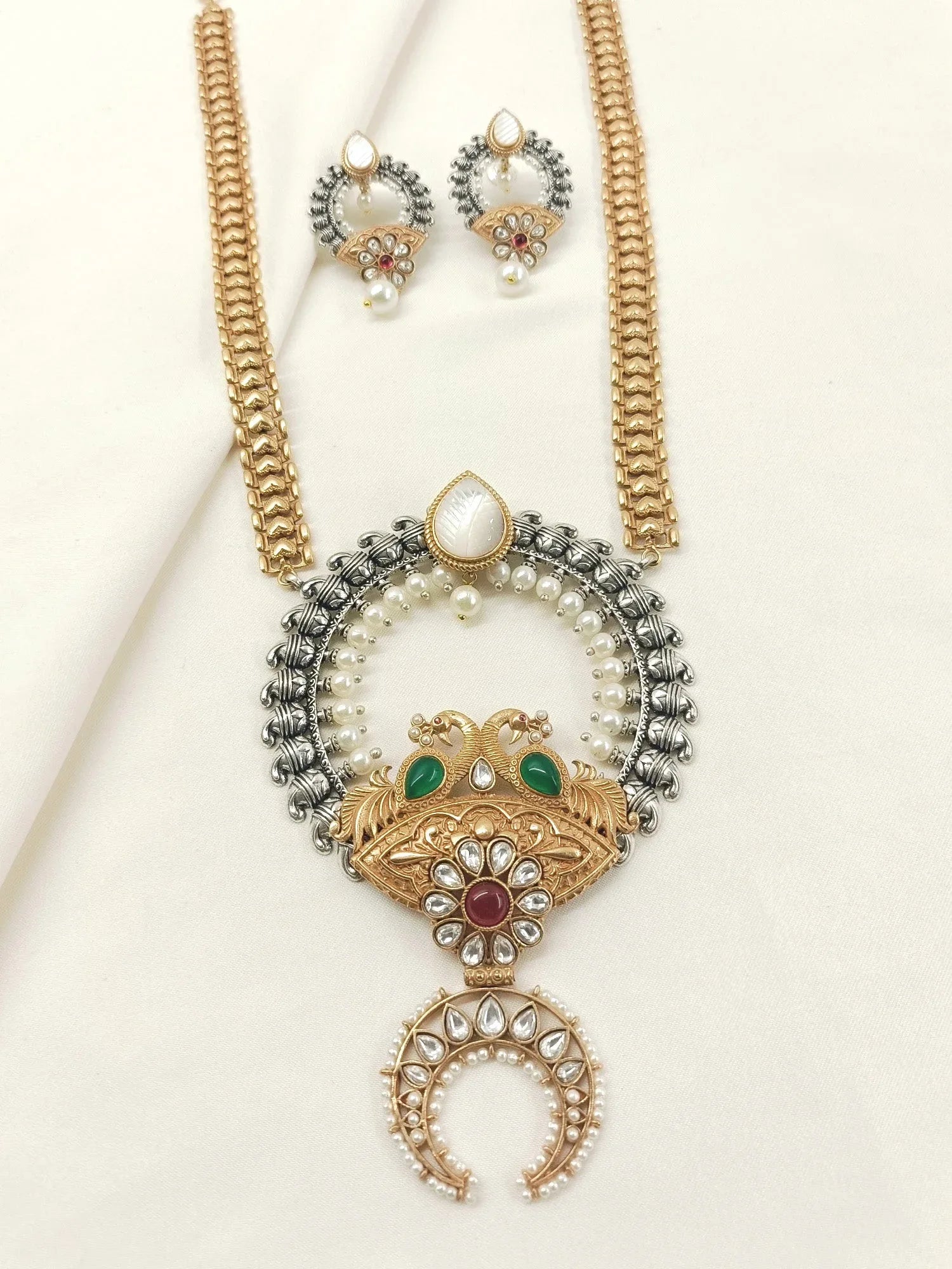Tanushree R&G Boutique Necklace Set