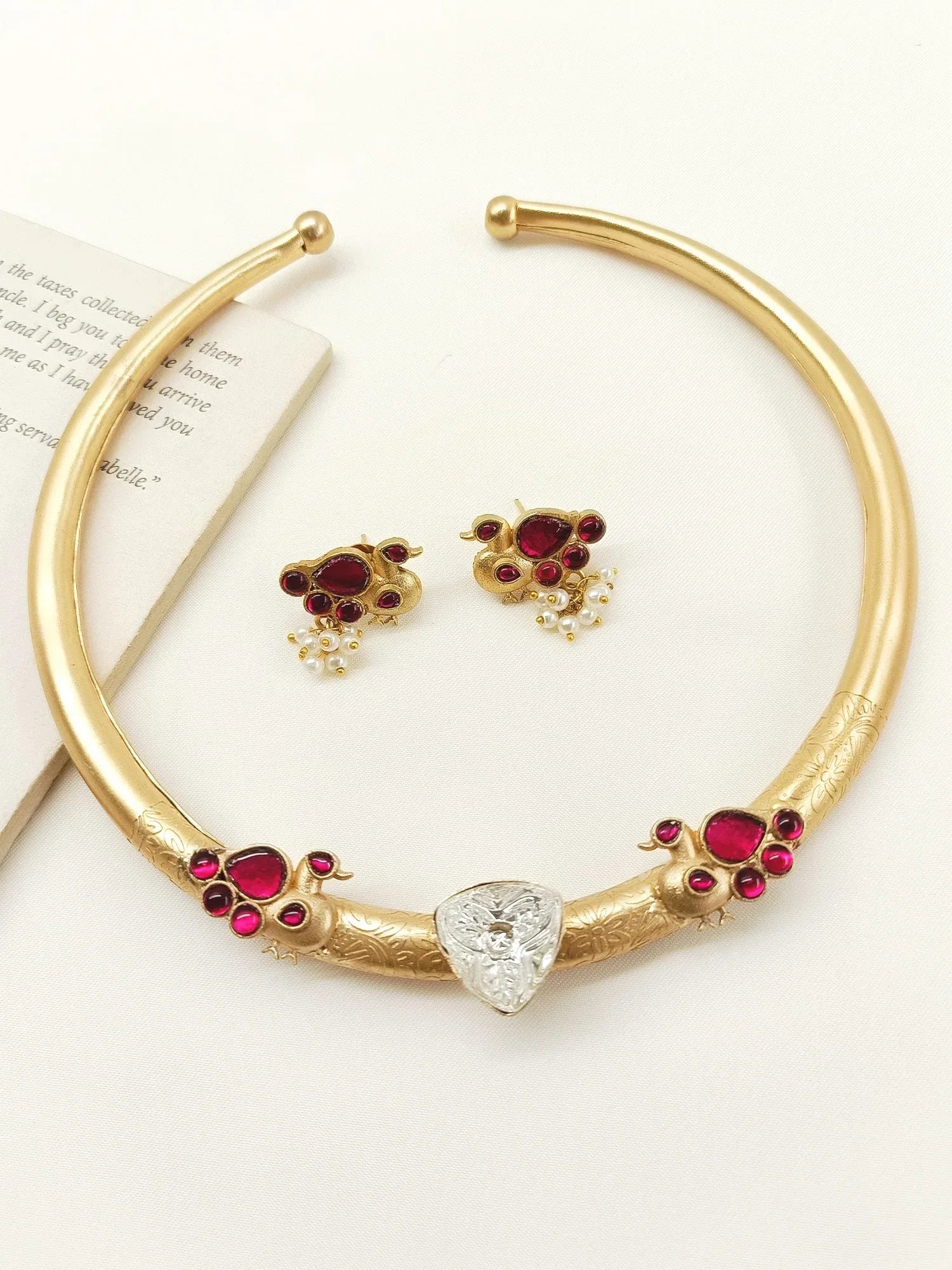Omita Ruby Boutique Hasli Styled Choker Set