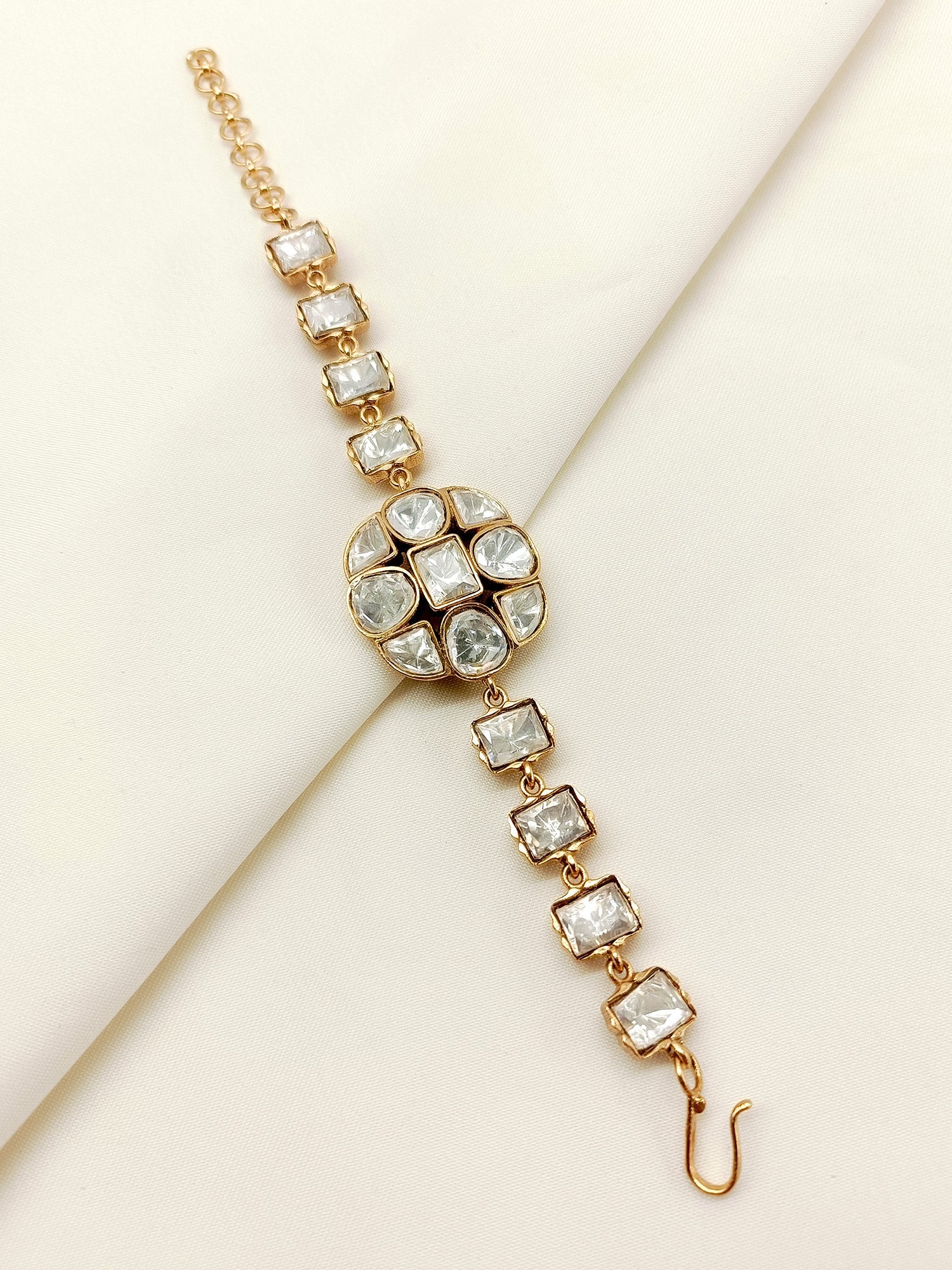 Pushma White Kundan Bracelet