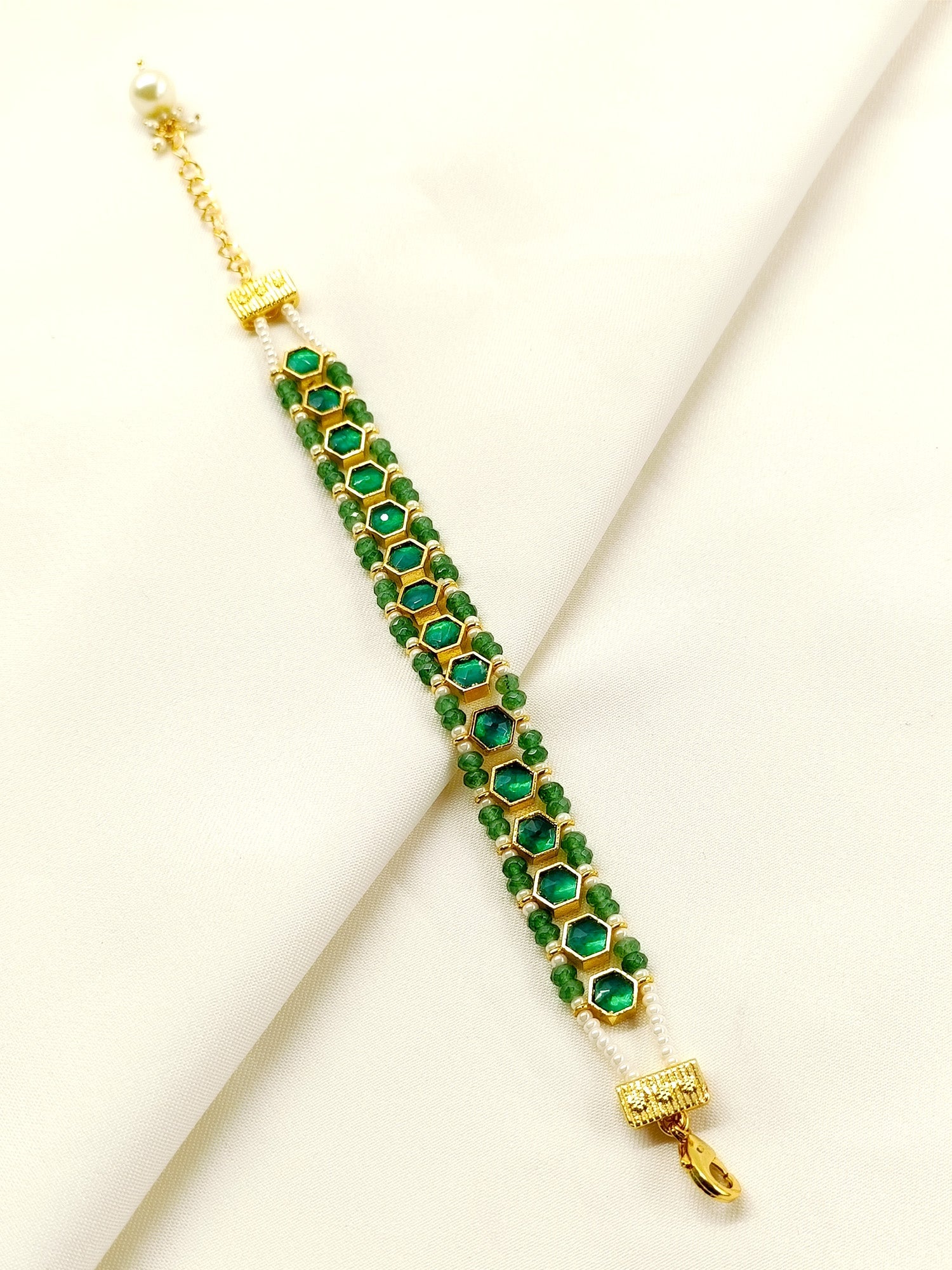 Kyra Green Kundan Bracelet