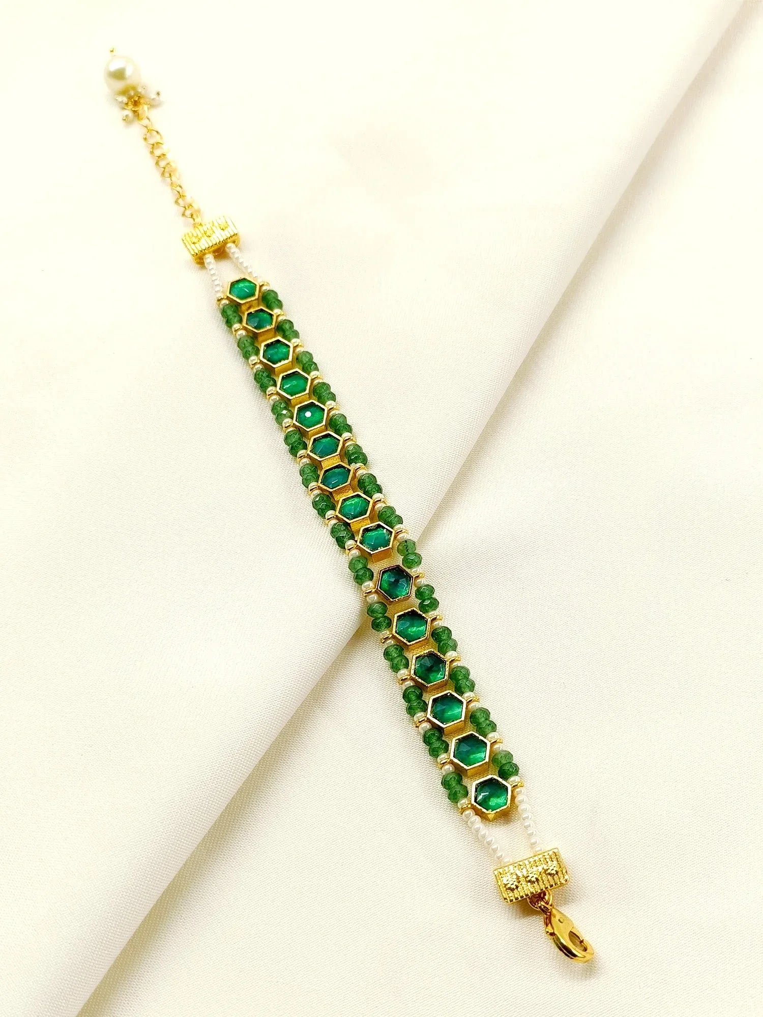 Kyra Green Kundan Bracelet