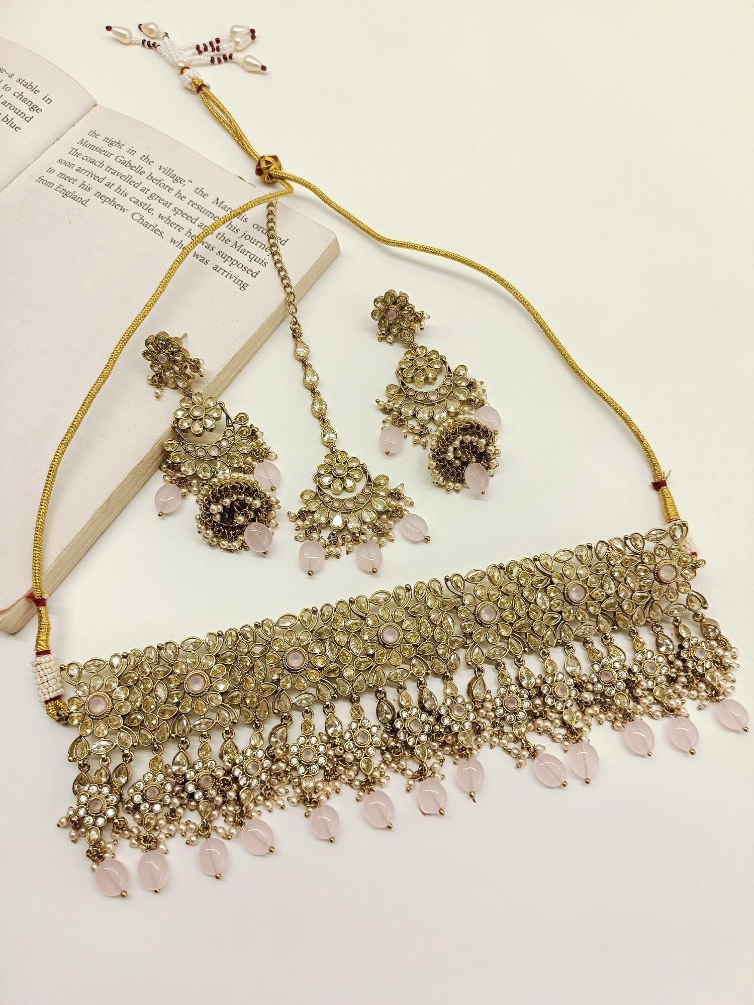 Yashvi Baby Pink Polki Choker Set - qivii