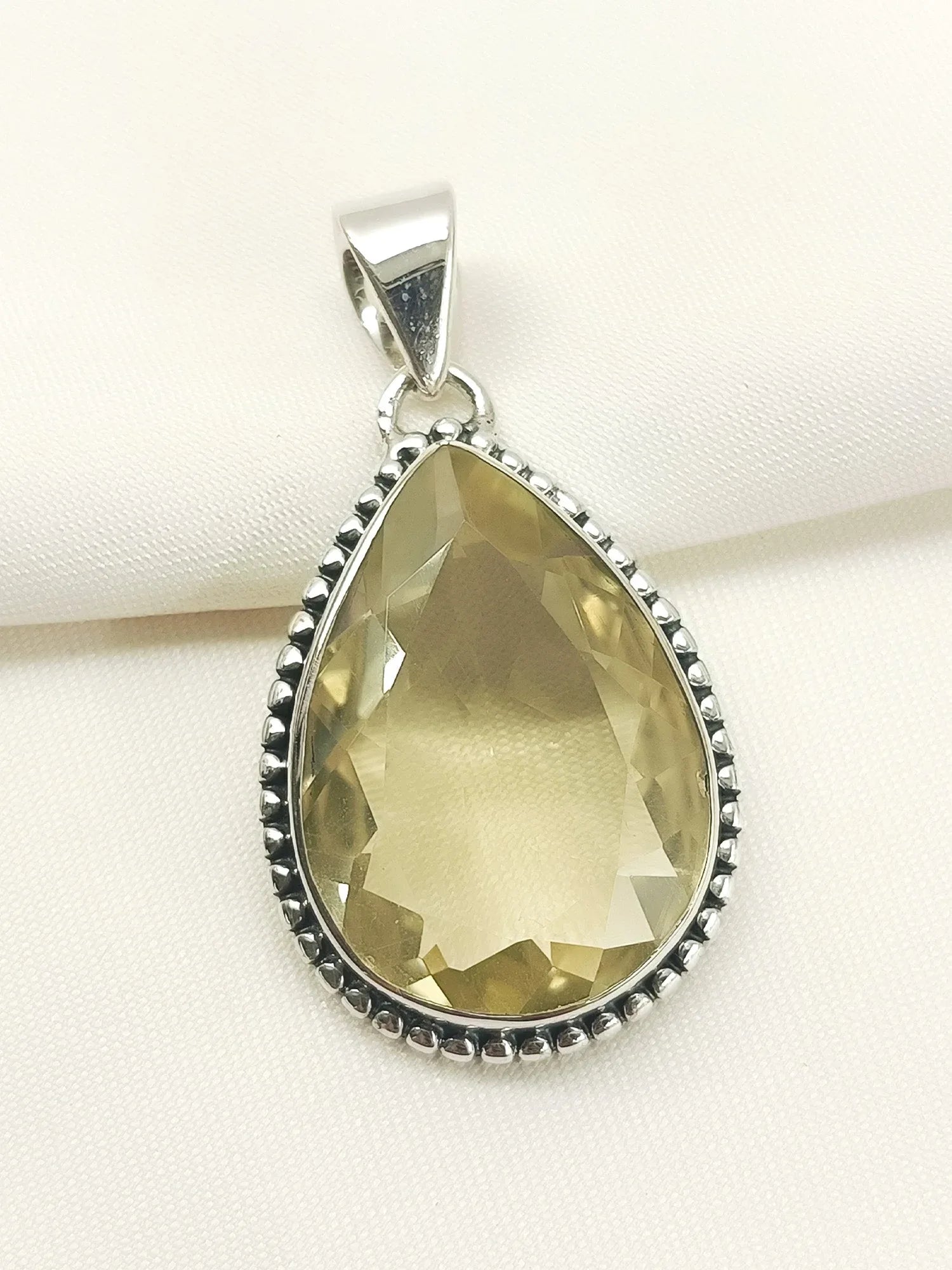 Nilam Yellow 92.5 Silver Citrine Stone Pendal