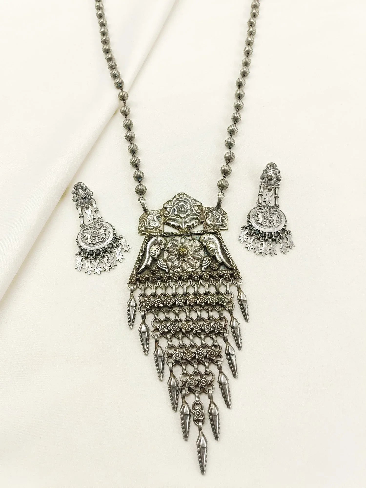 Jeeva Plain Oxidized Pendant Set