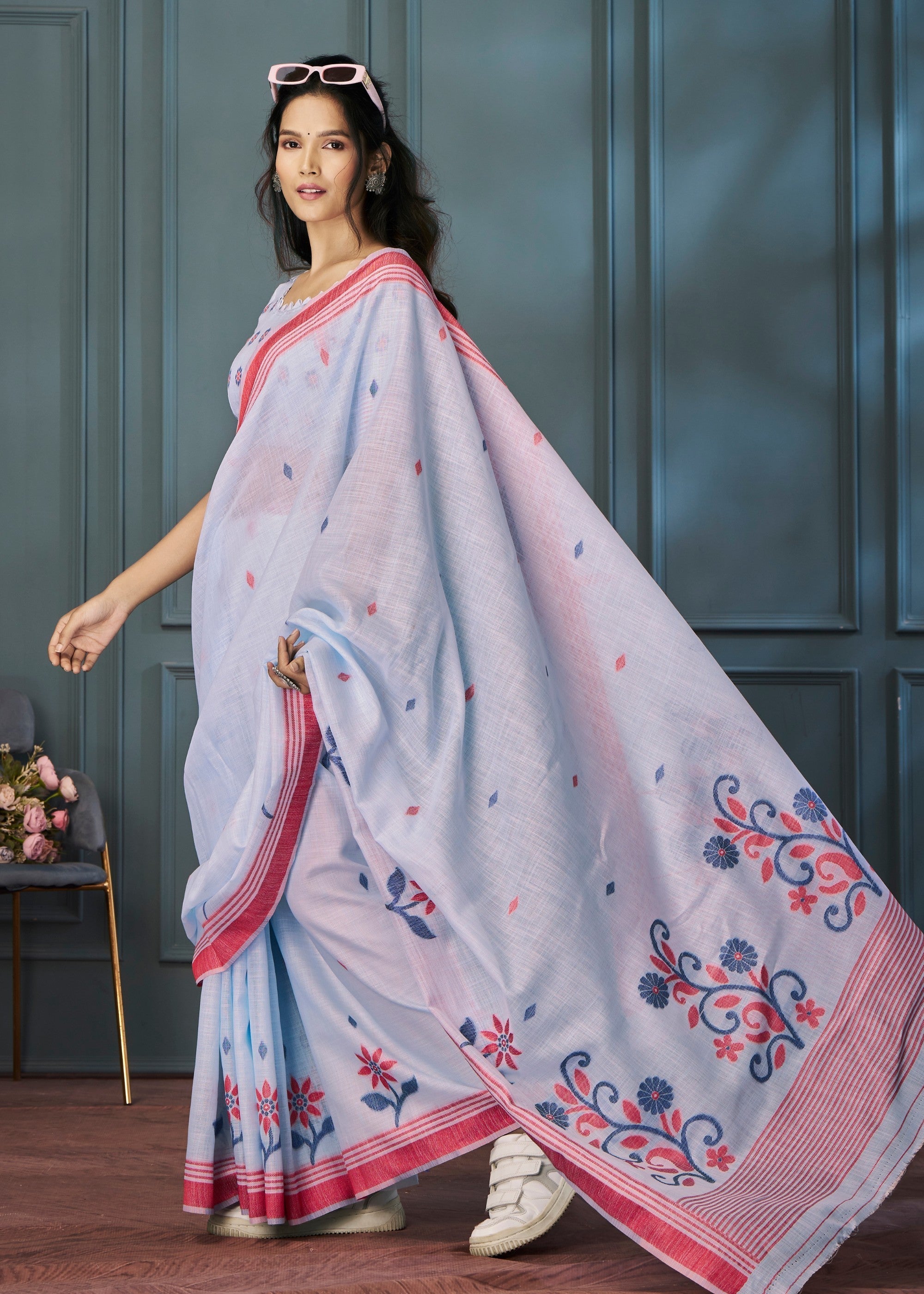 Powder Blue Handloom Linen Silk Saree with Beautiful Weaving - qivii