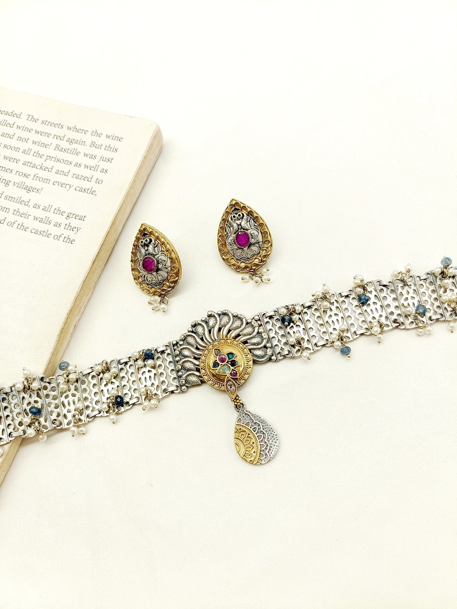 Nilam Multi Colour Oxidized Choker Set - qivii