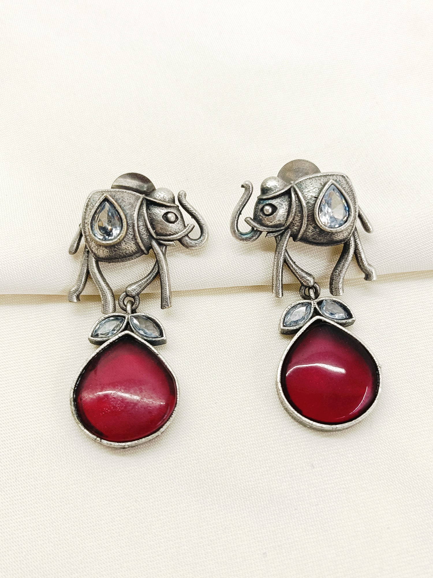 Flo Ruby Oxidized Earring