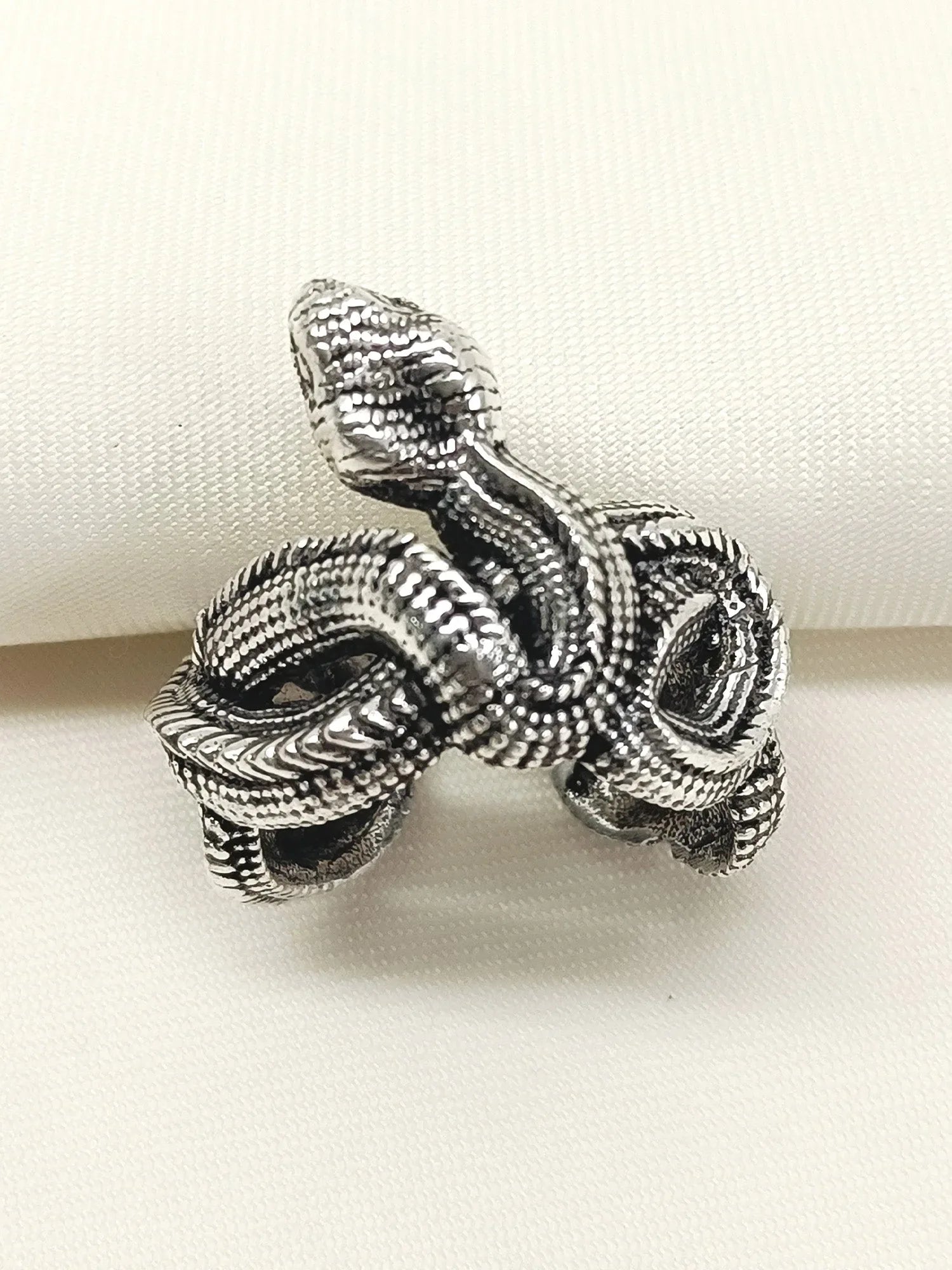 Marian Silver Western Finger Ring