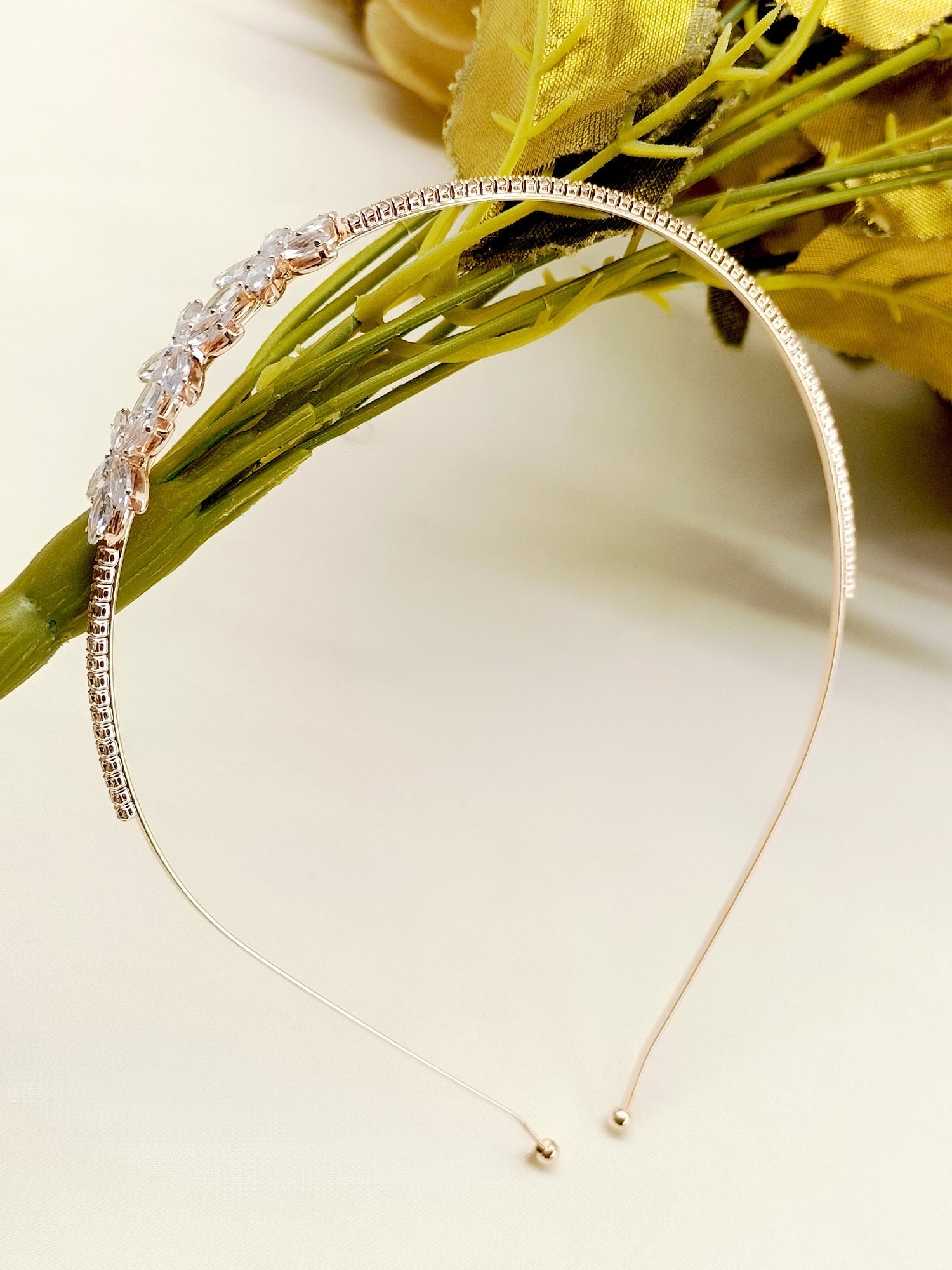 Menka American Diamond Hair Band - qivii