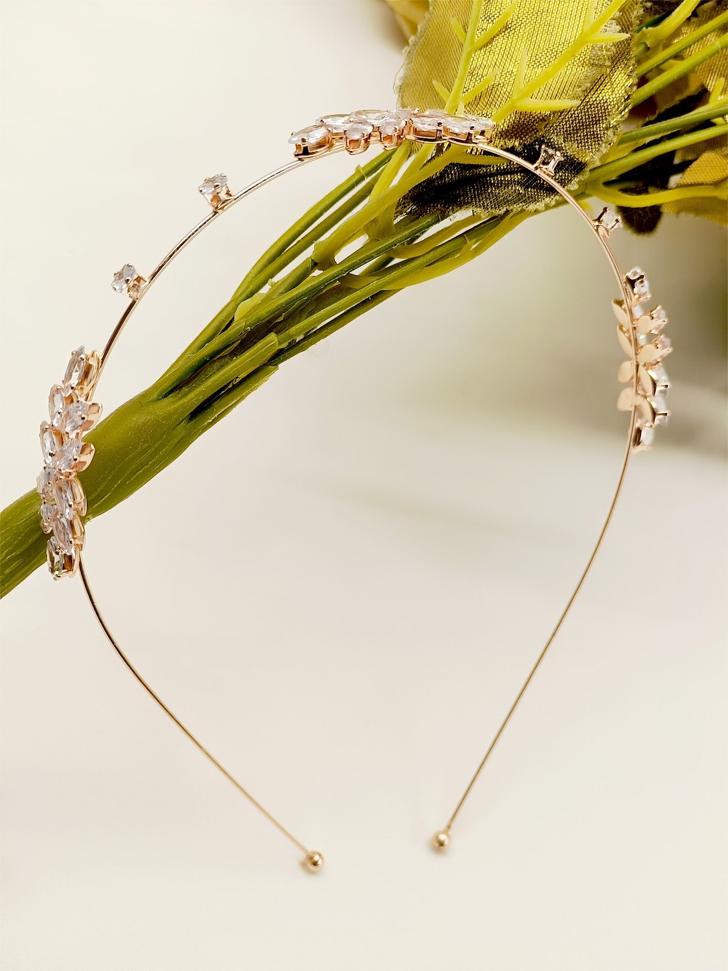 Kamalpreet American Diamond Hair Band - qivii