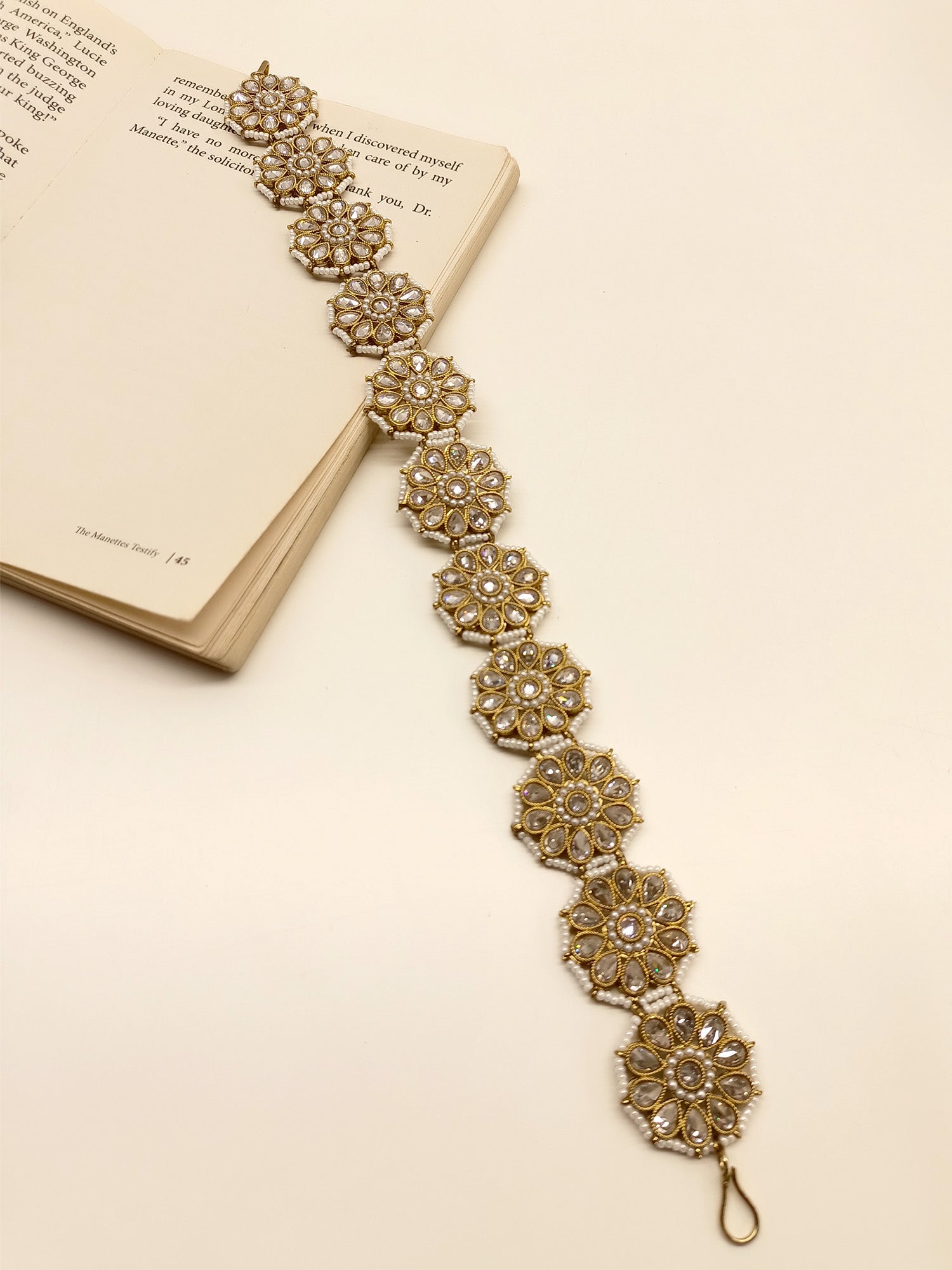 Edith White Polki Sheeshpatti - qivii