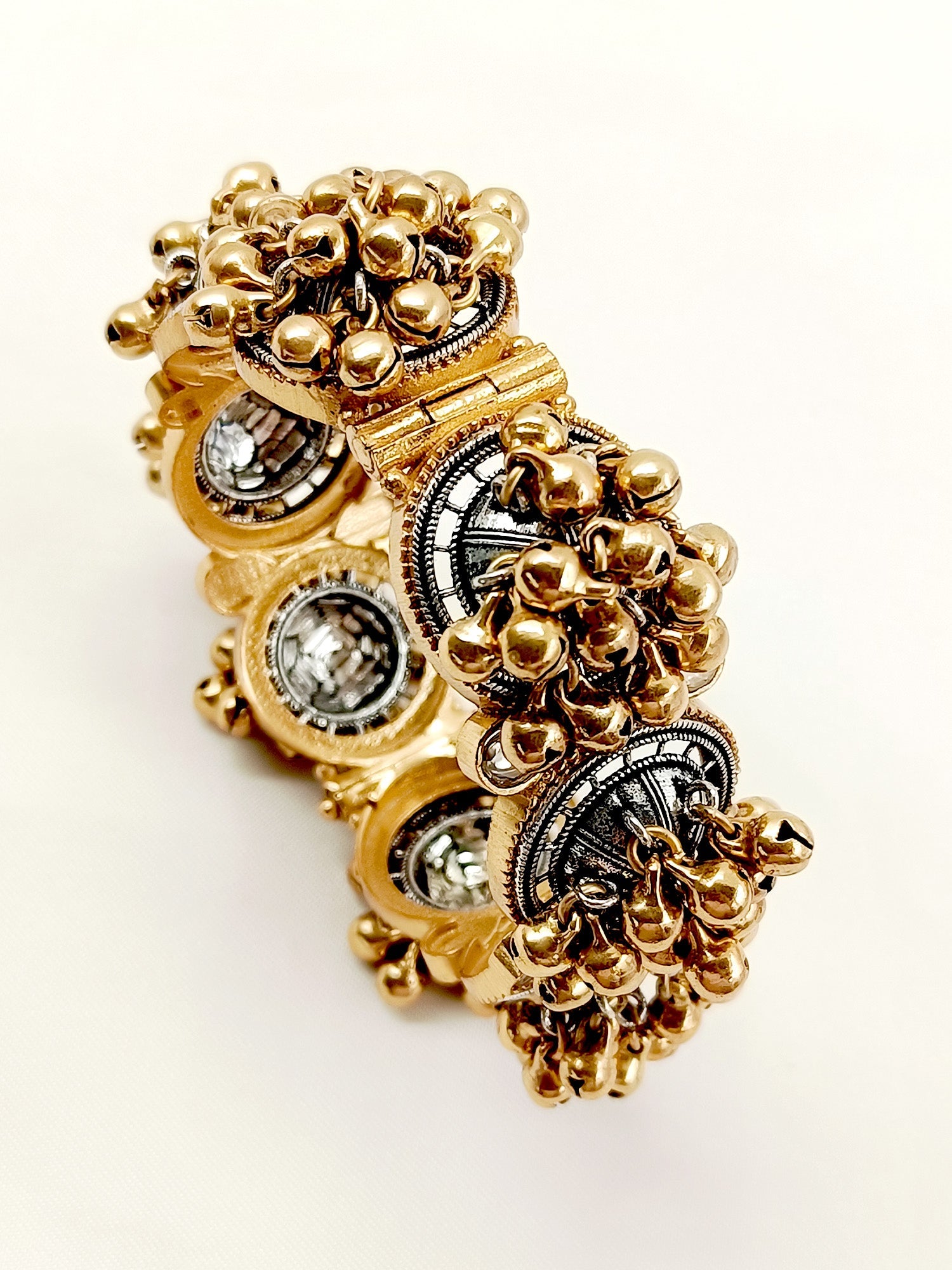 Vasvi Two Tone Polish Boutique Kada