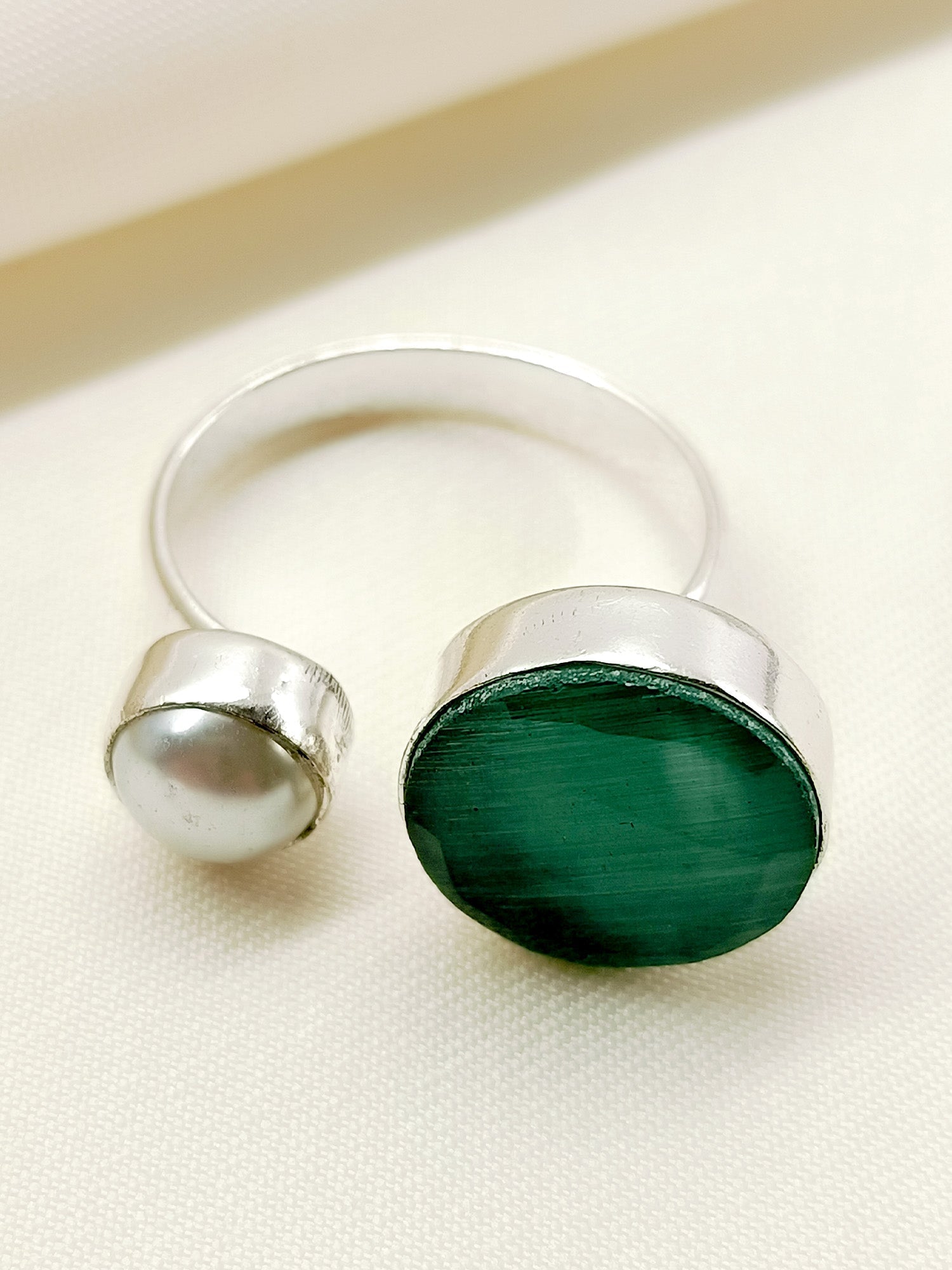 Mirika Green Oxidized Finger Ring - qivii