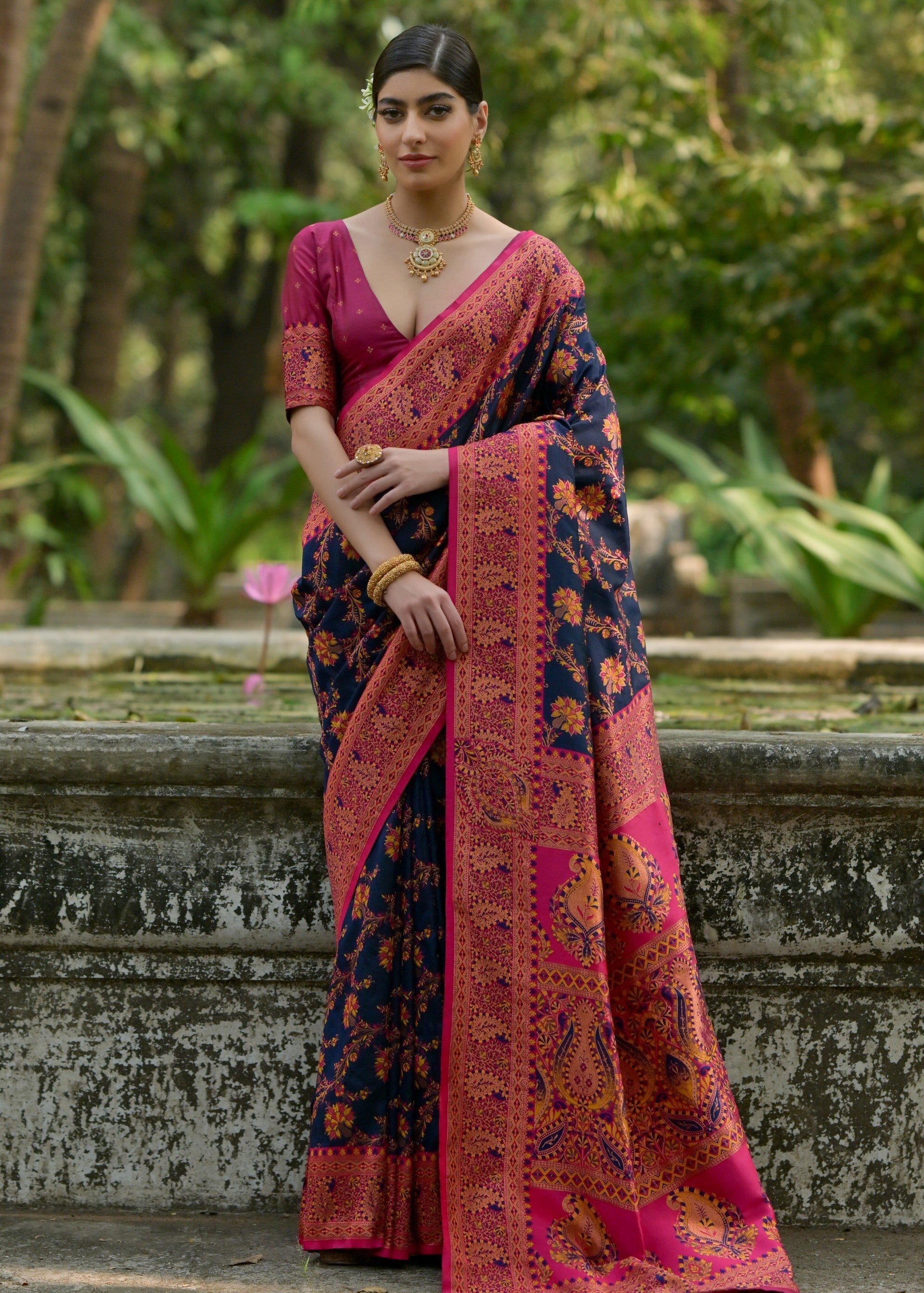 Navy Blue Thread Woven Pashmina Silk Saree With Heavy Thread Woven Pallu - qivii