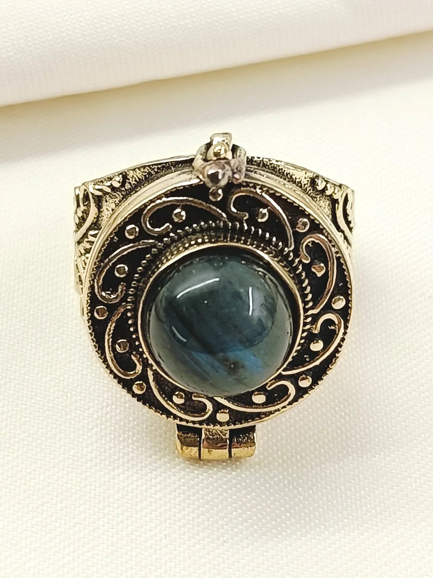 Bhanuja Black Western Finger Ring